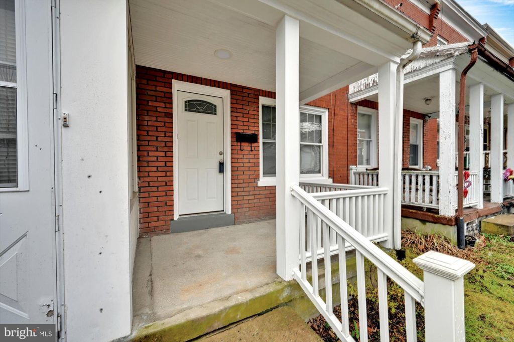 Photo of 648 OCEAN AVE, LANCASTER, PA 17603 (MLS # PALA2029988)