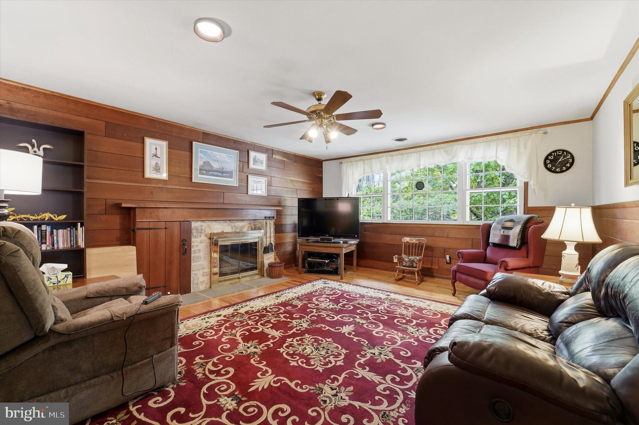 MEADOWBROOK - Residential