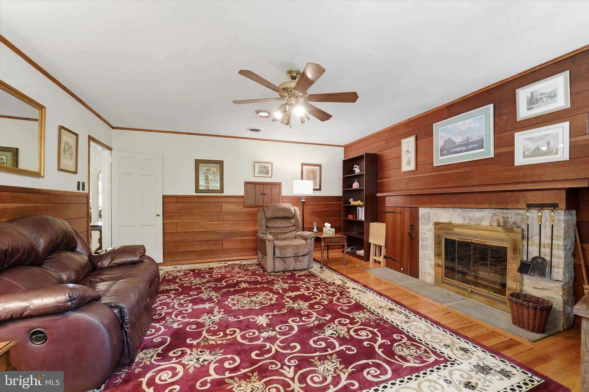 MEADOWBROOK - Residential