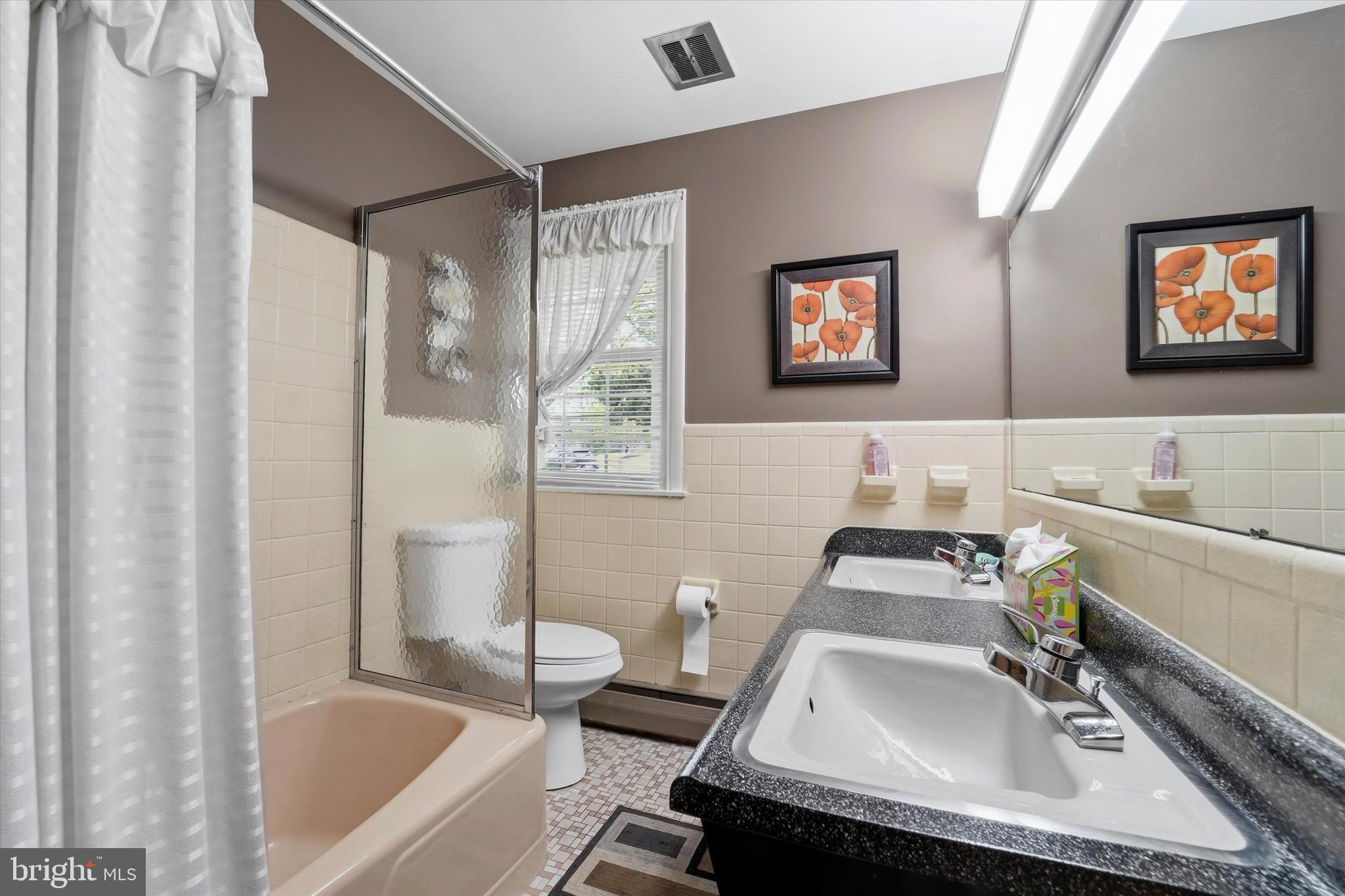 MEADOWBROOK - Residential