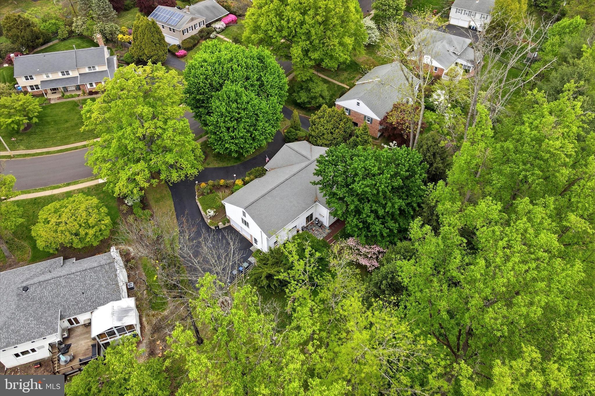 MEADOWBROOK - Residential