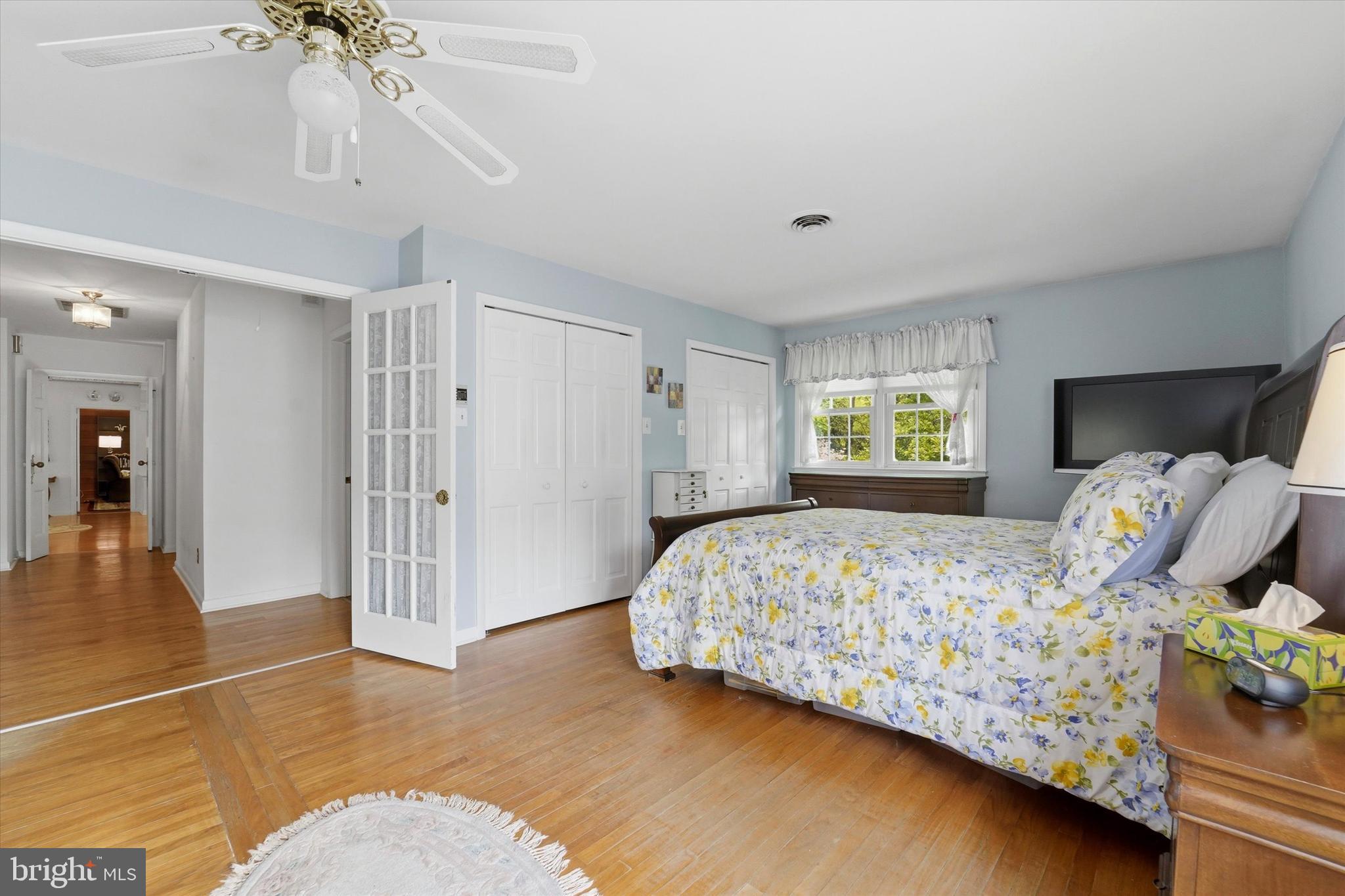 MEADOWBROOK - Residential