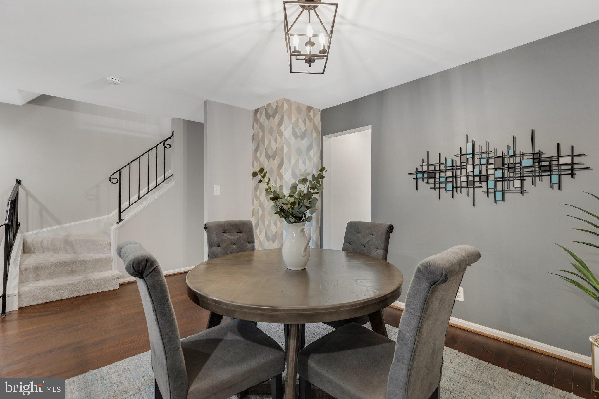 6006 SWEET DALE COURT