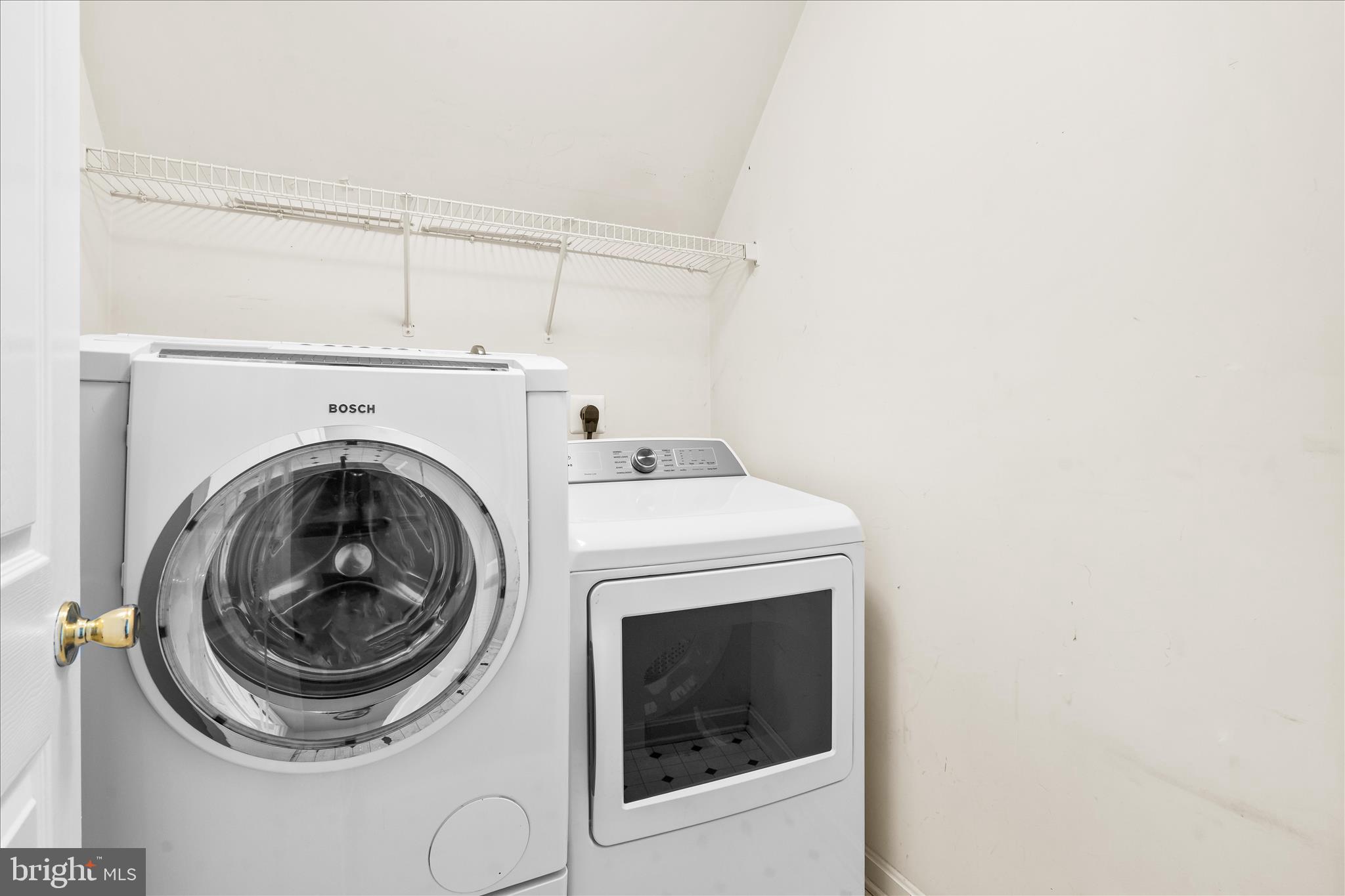 KINGS SQUARE - Residential