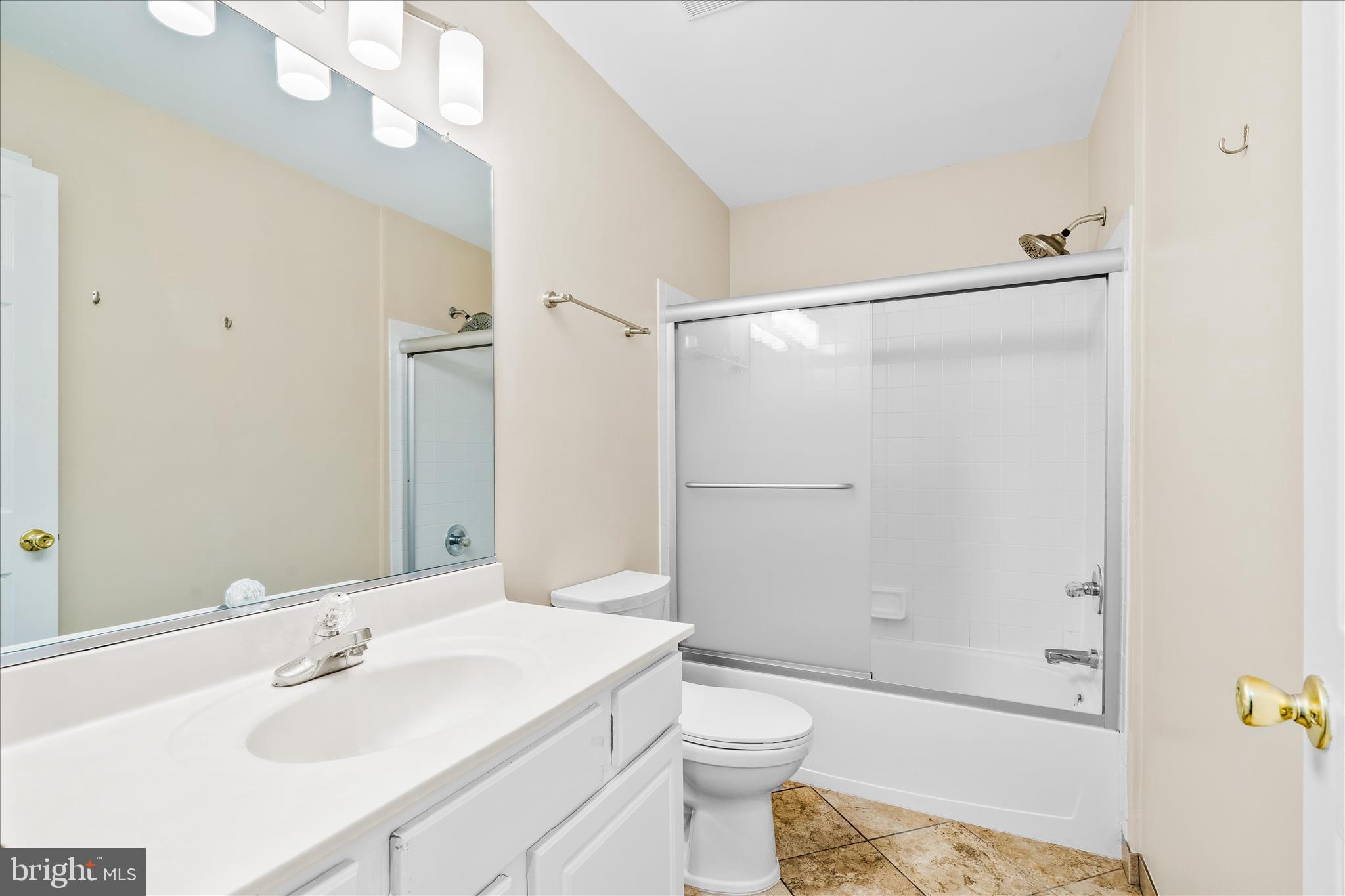 KINGS SQUARE - Residential