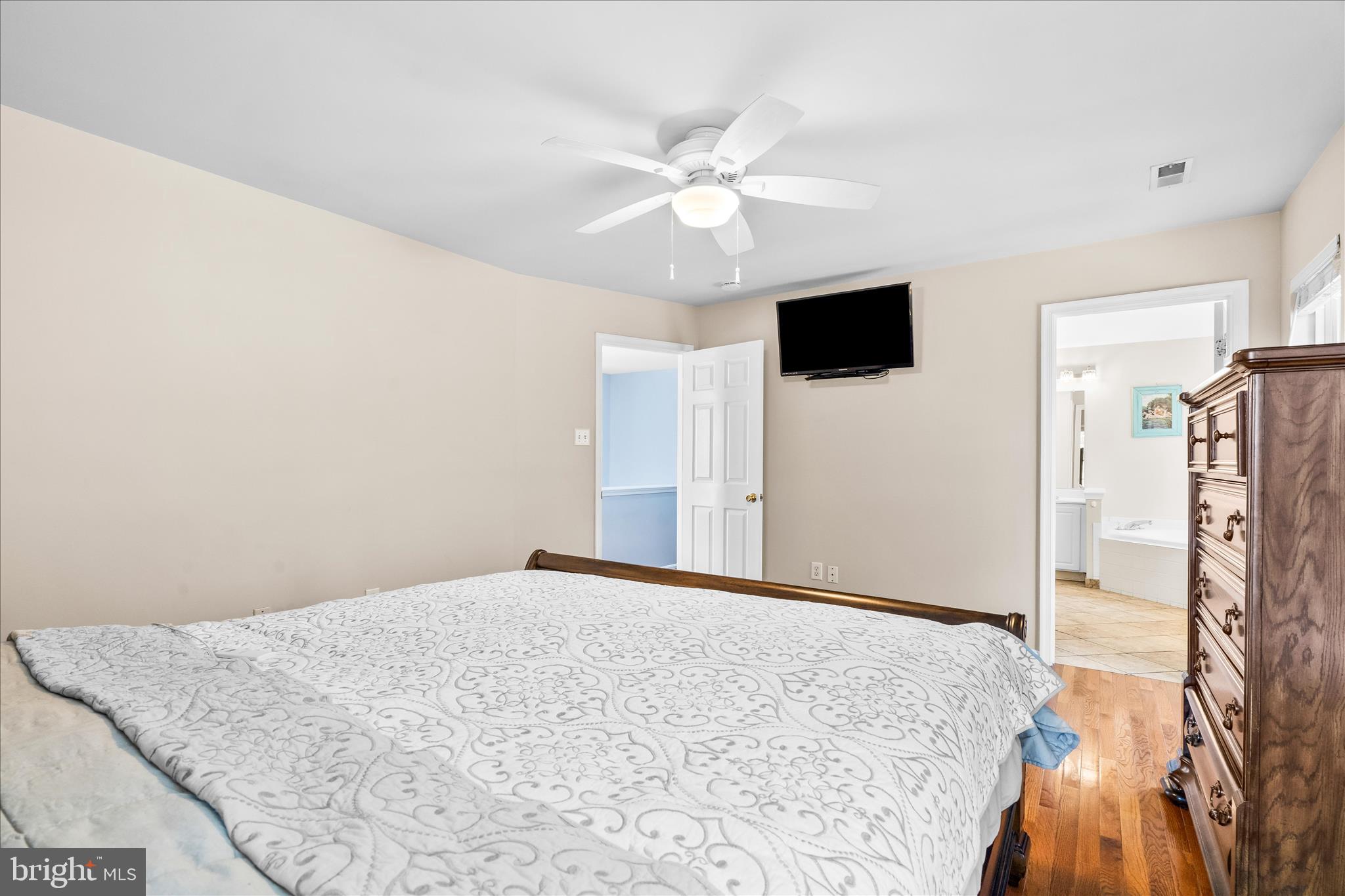 KINGS SQUARE - Residential