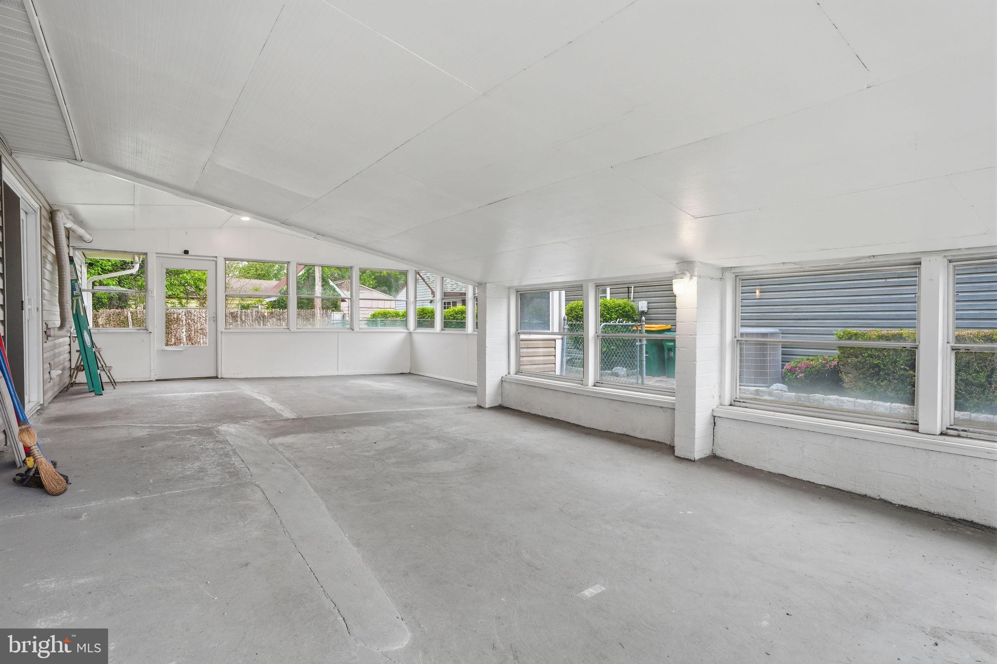 THORNRIDGE - Residential