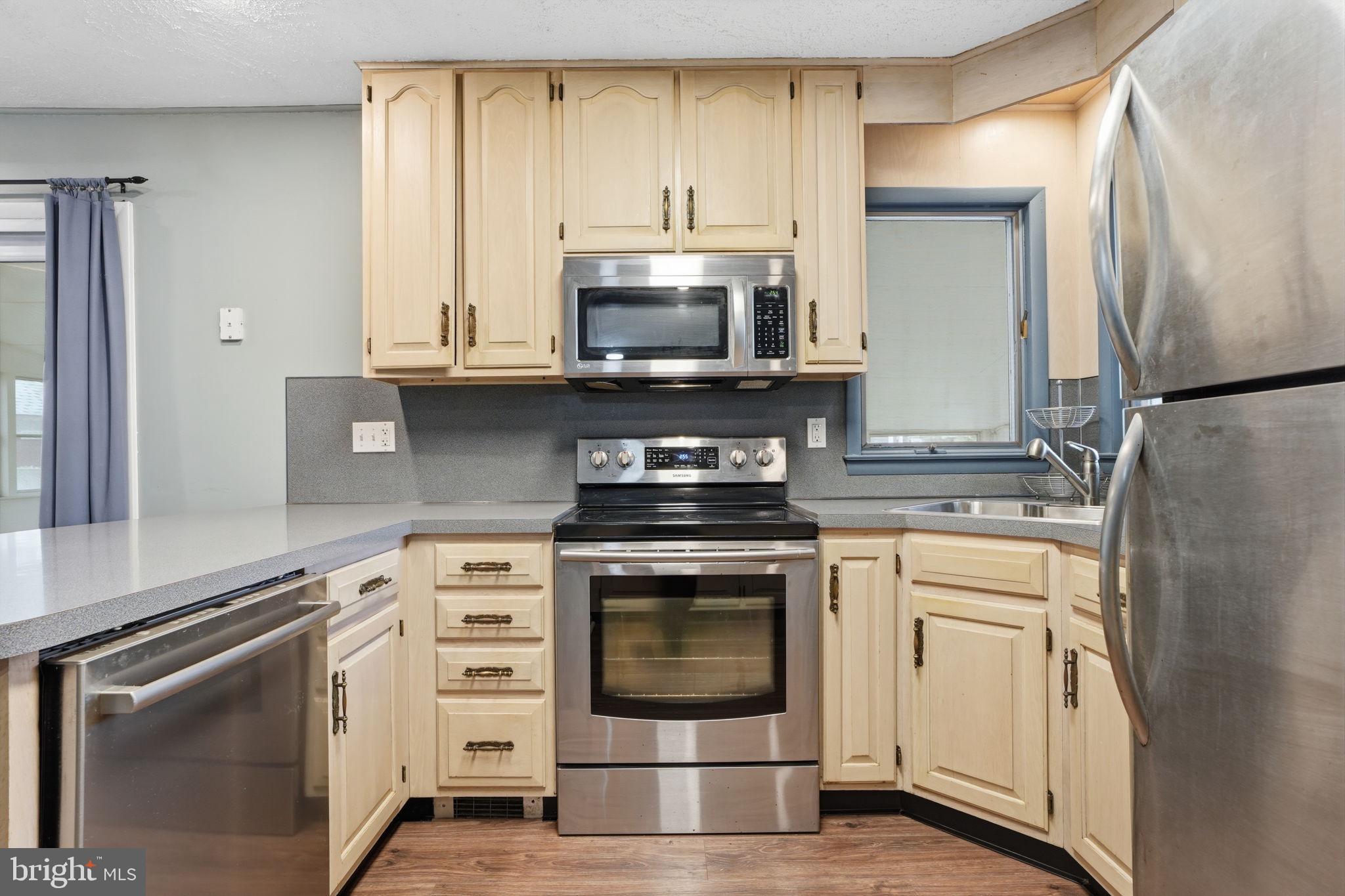 THORNRIDGE - Residential