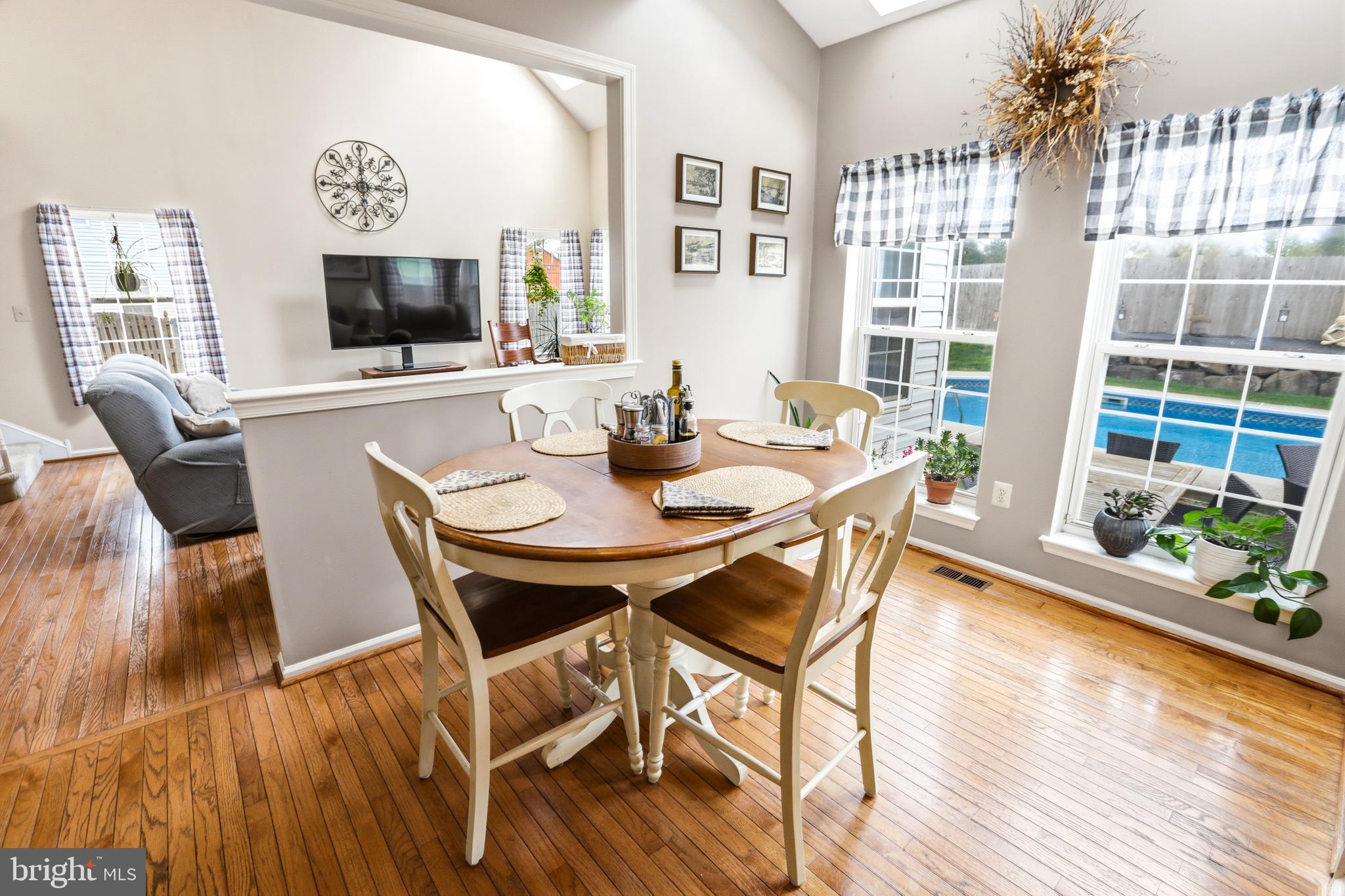 WILLOW GATE FARM - Residential