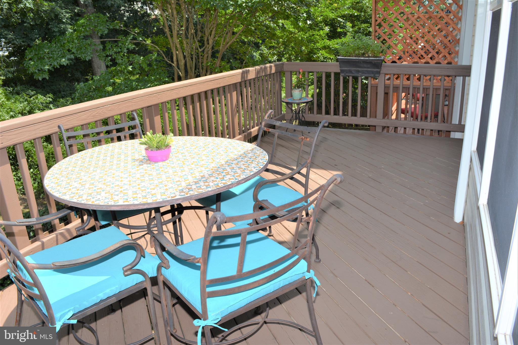 COMPTON VILLAGE - Residential