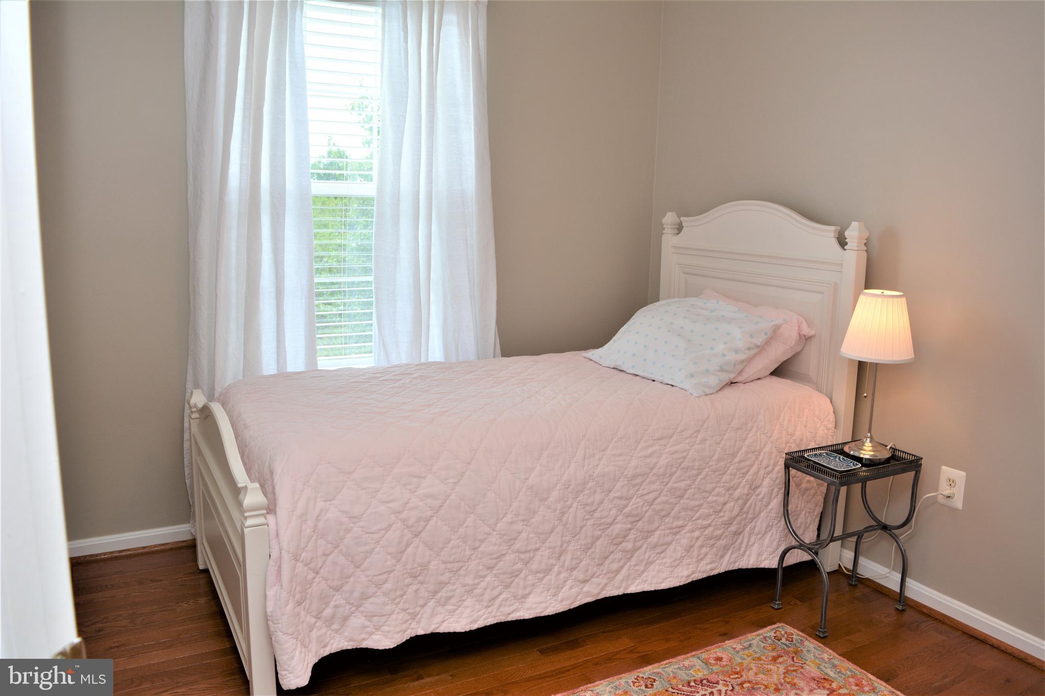 COMPTON VILLAGE - Residential