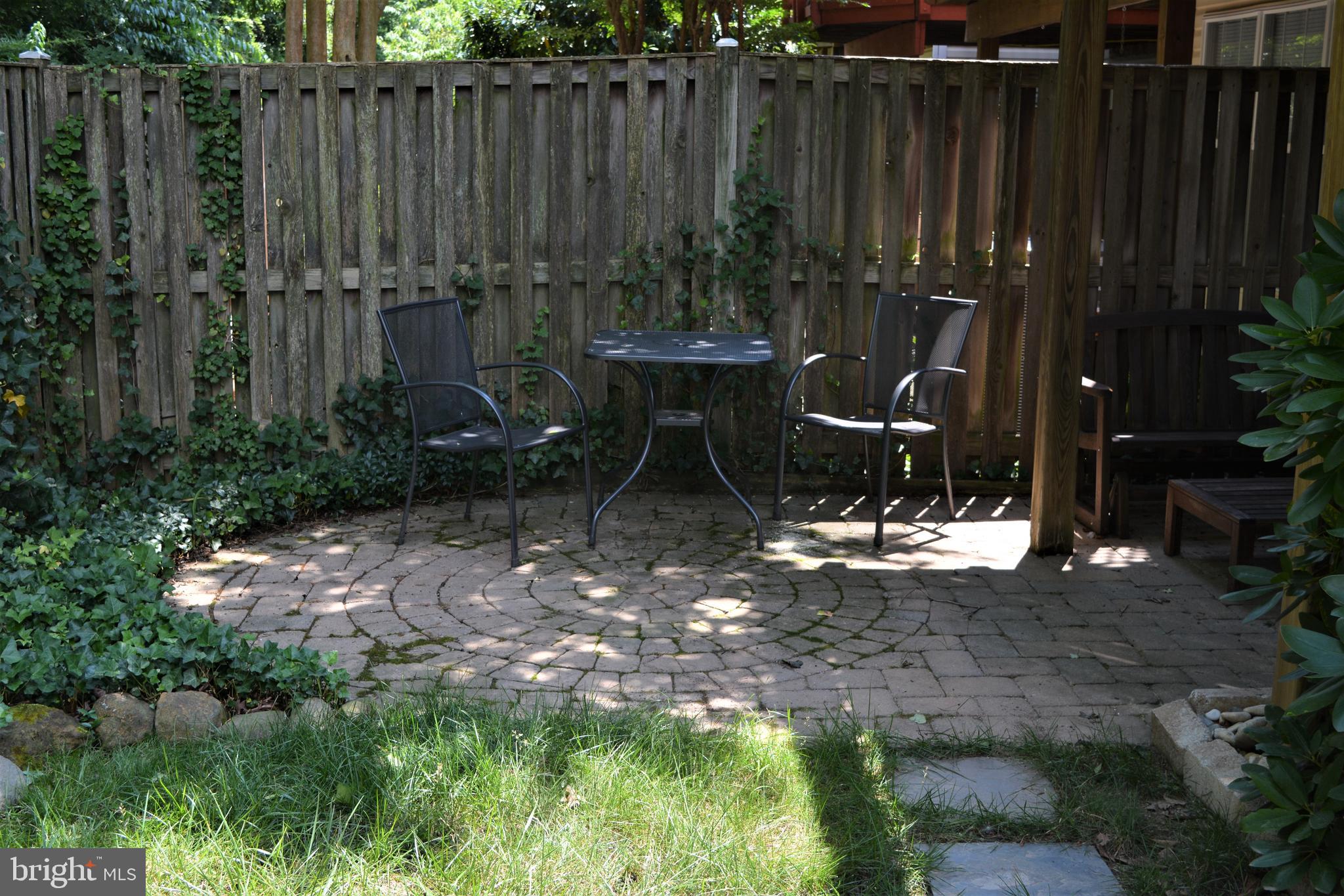 COMPTON VILLAGE - Residential