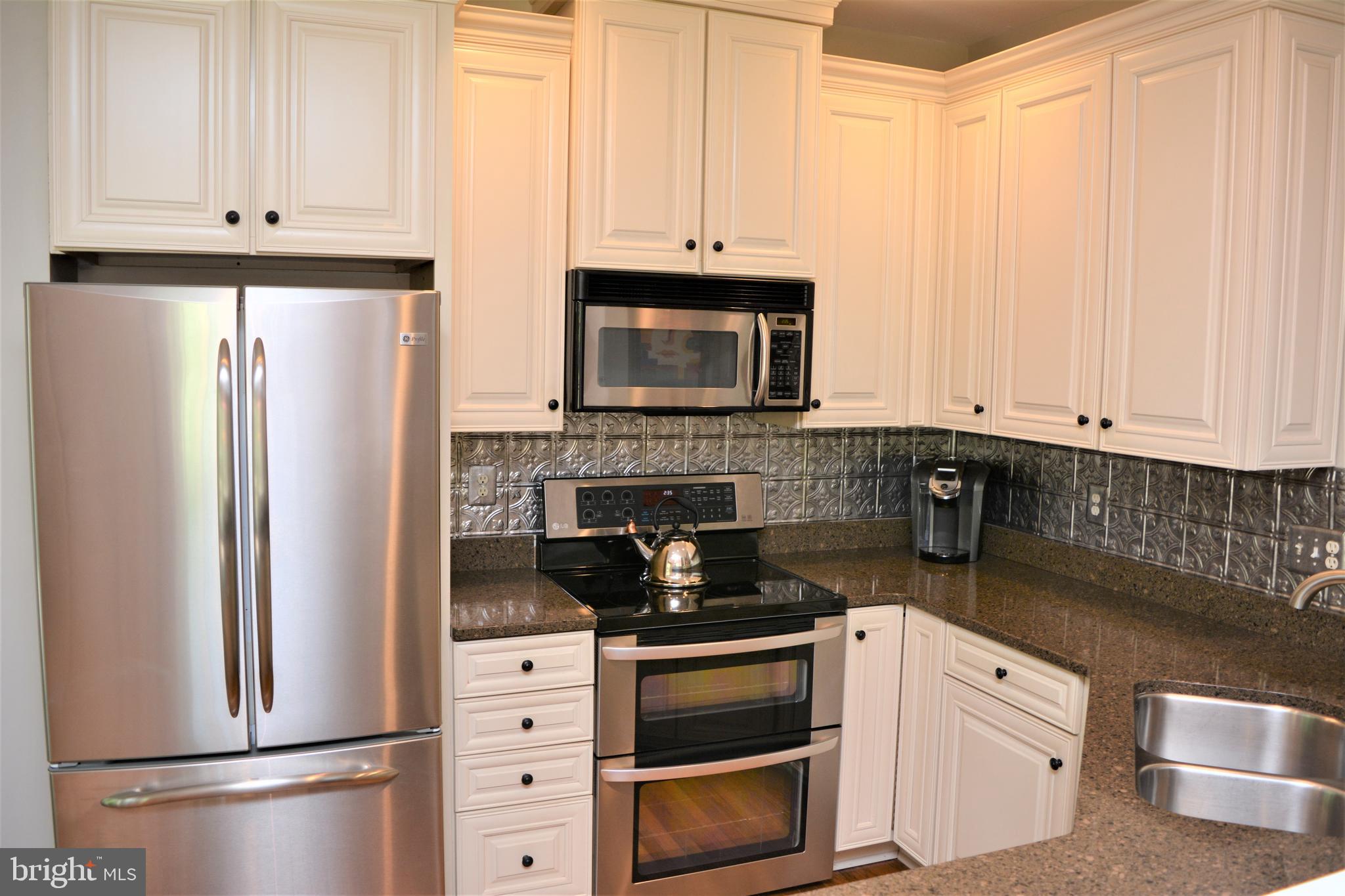 COMPTON VILLAGE - Residential