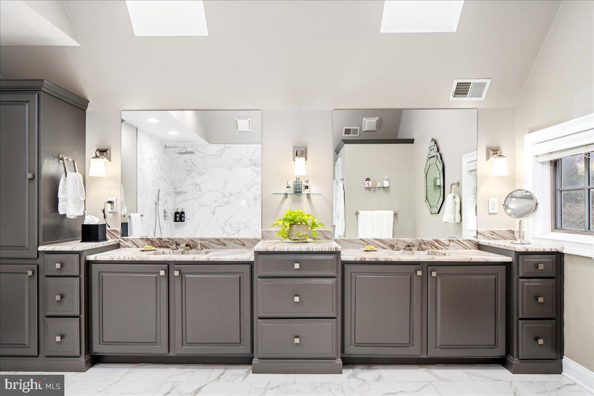 SOLEBURY - Residential