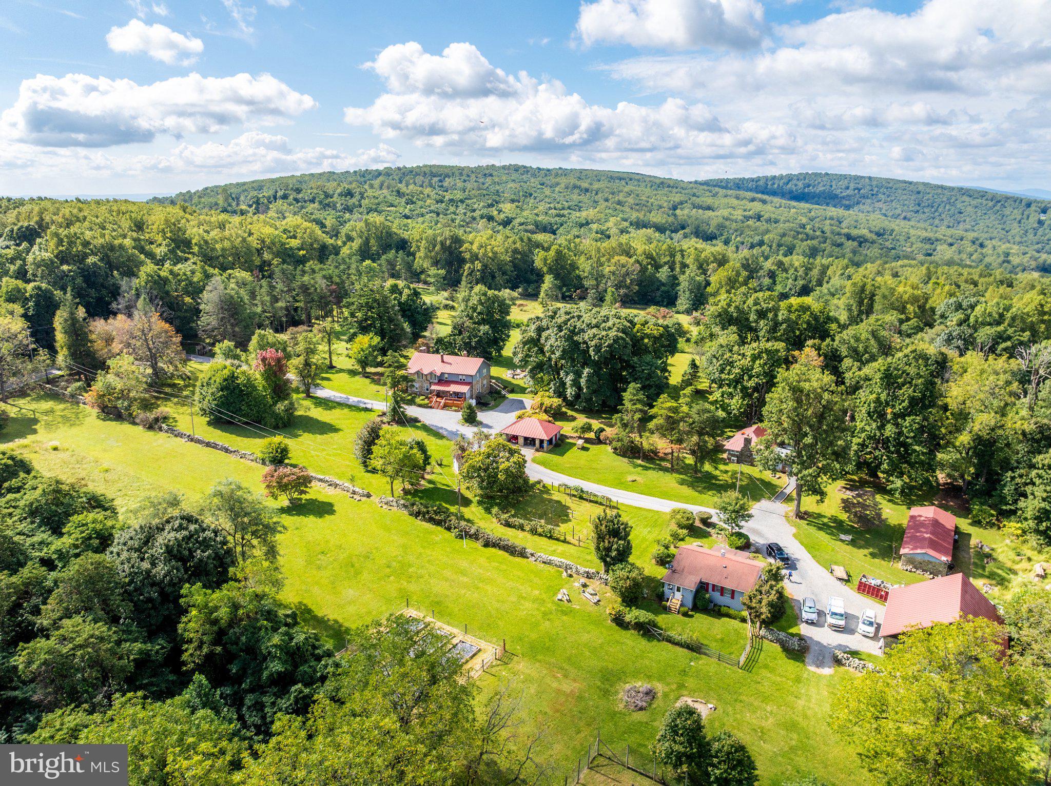 18777 BLUERIDGE MOUNTAIN