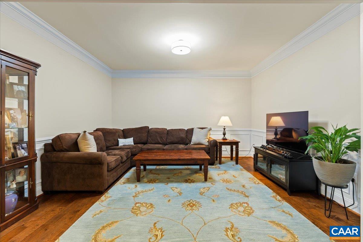 SPRING CREEK - Residential