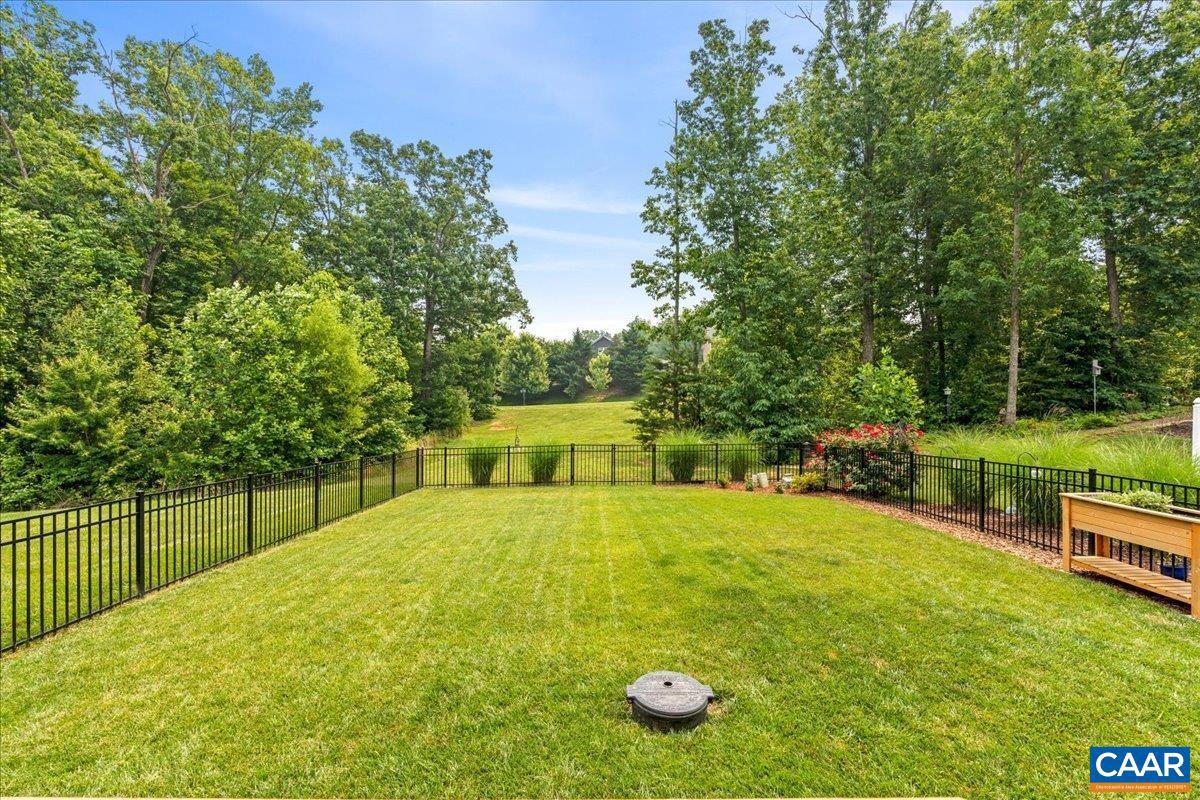 SPRING CREEK - Residential