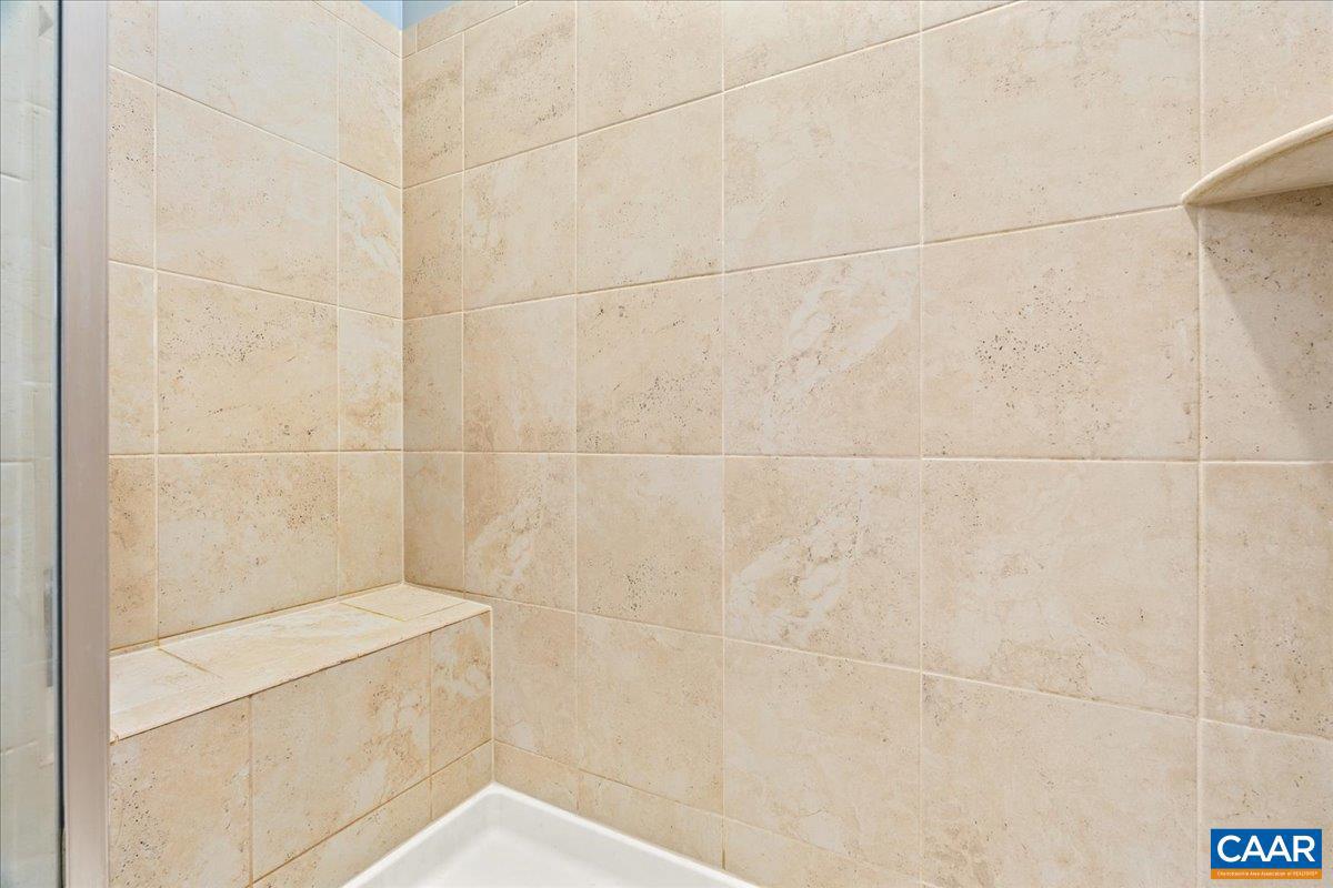 SPRING CREEK - Residential