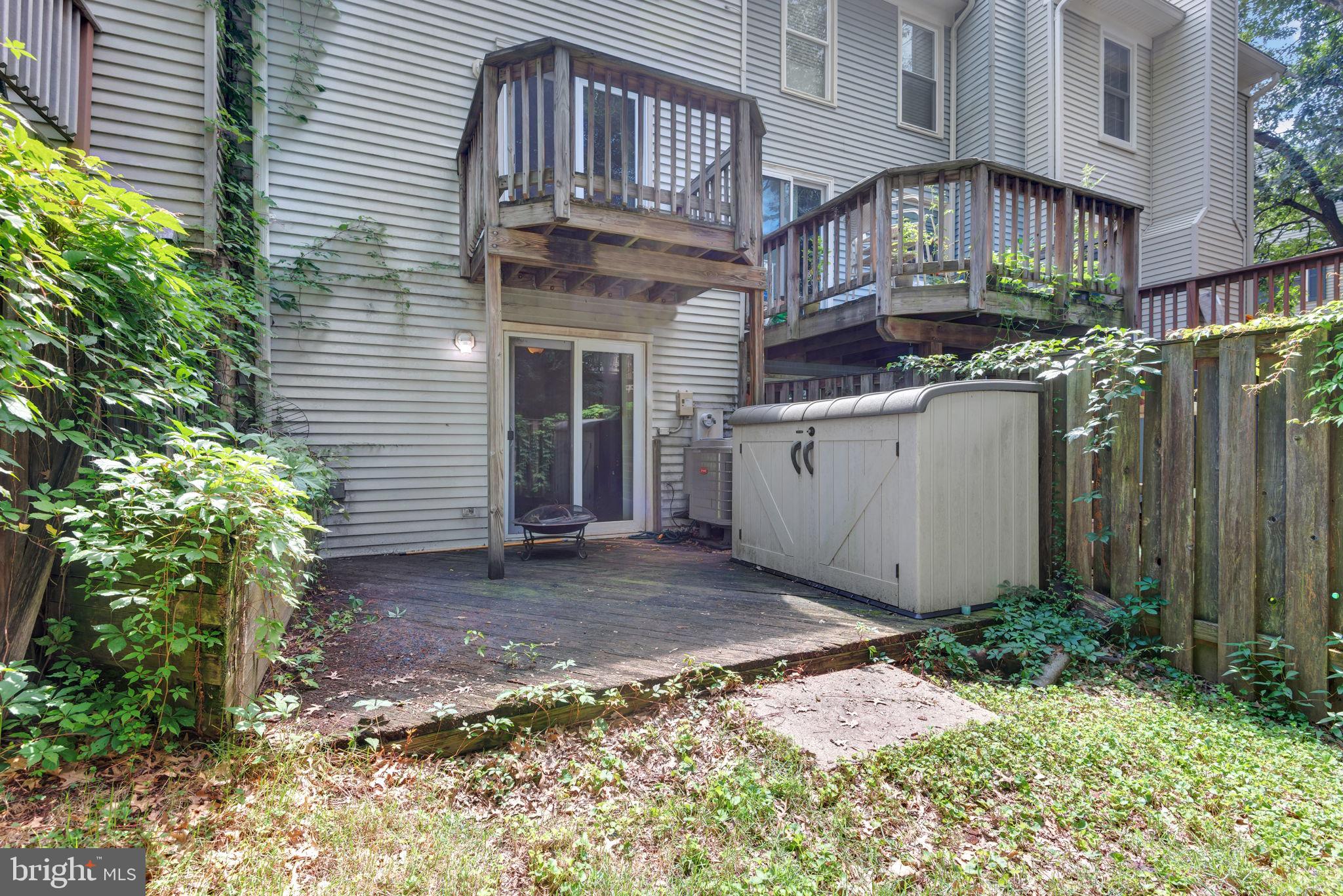 SPRINGFIELD OAKS - Residential