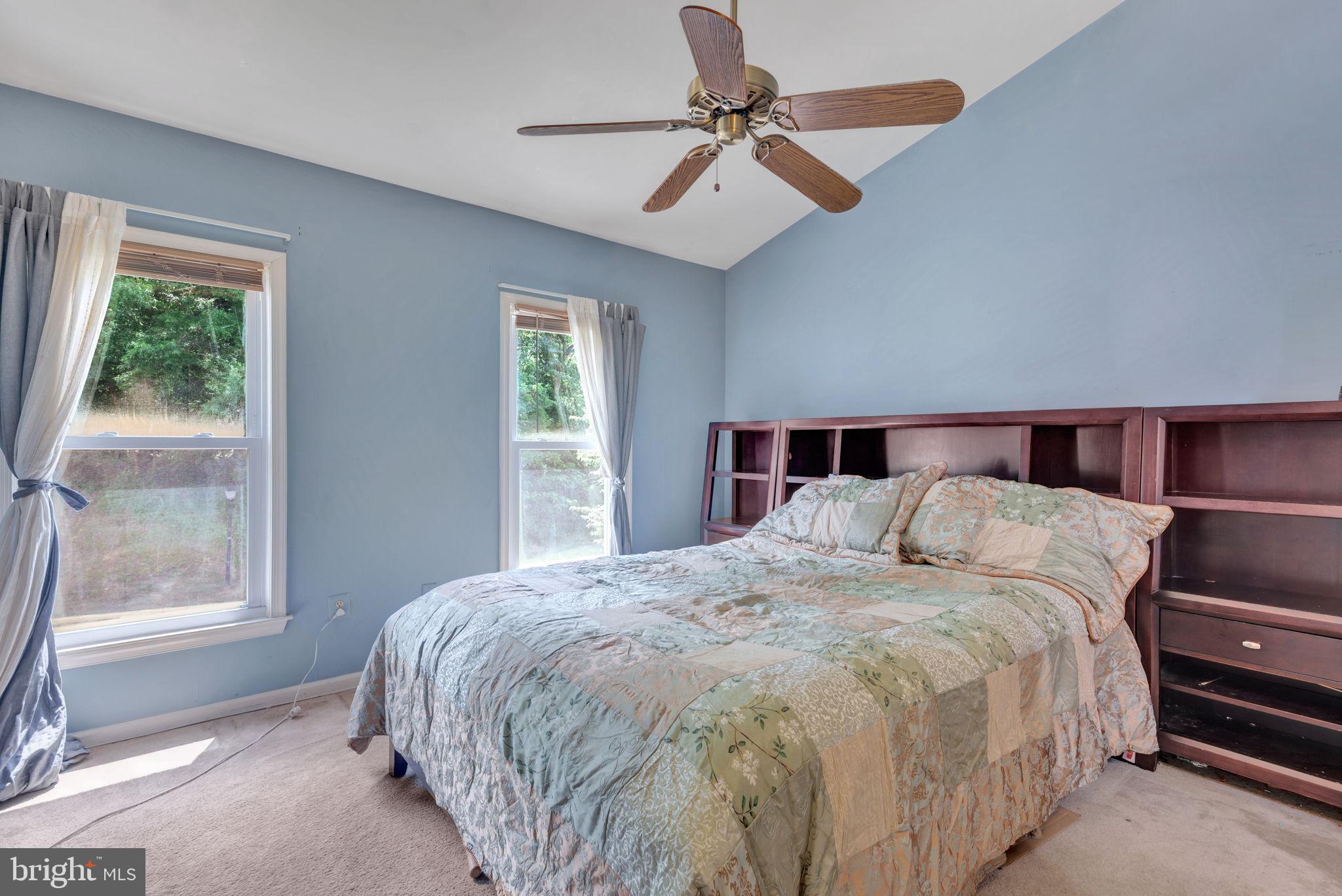 SPRINGFIELD OAKS - Residential