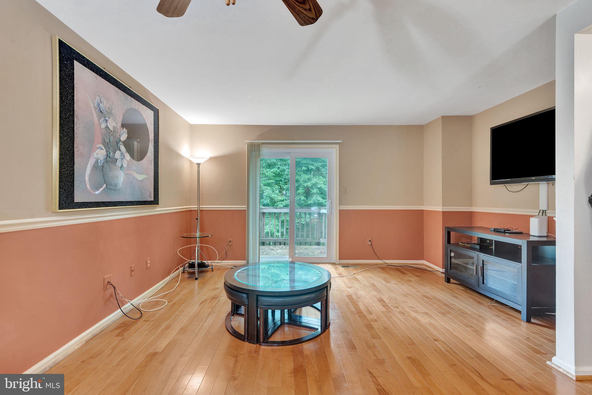 SPRINGFIELD OAKS - Residential