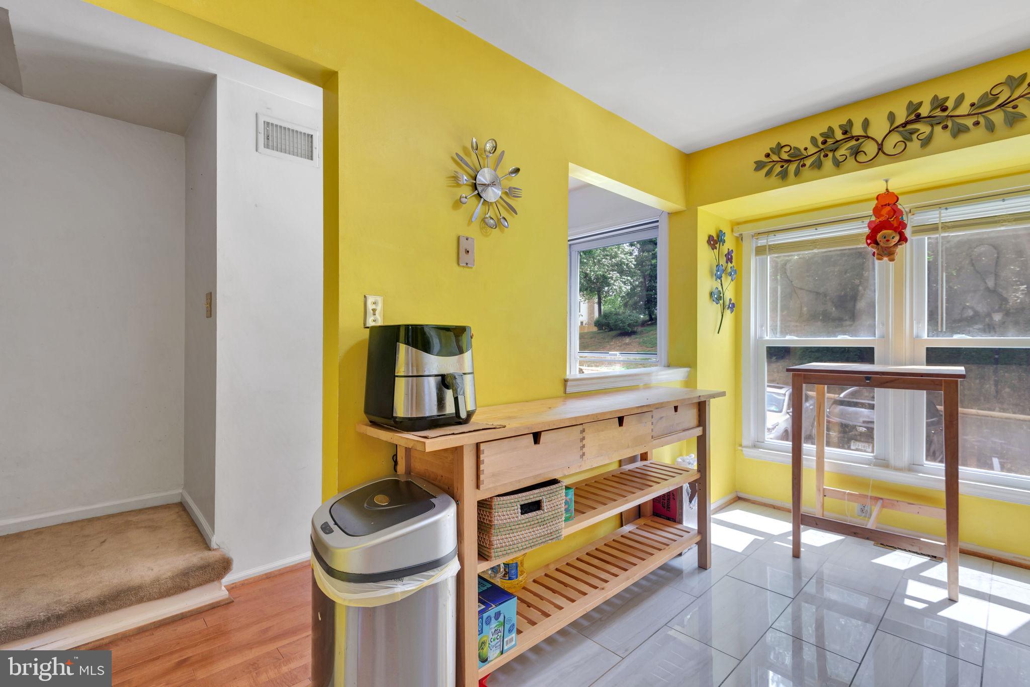 8508 LAUREL OAK DRIVE