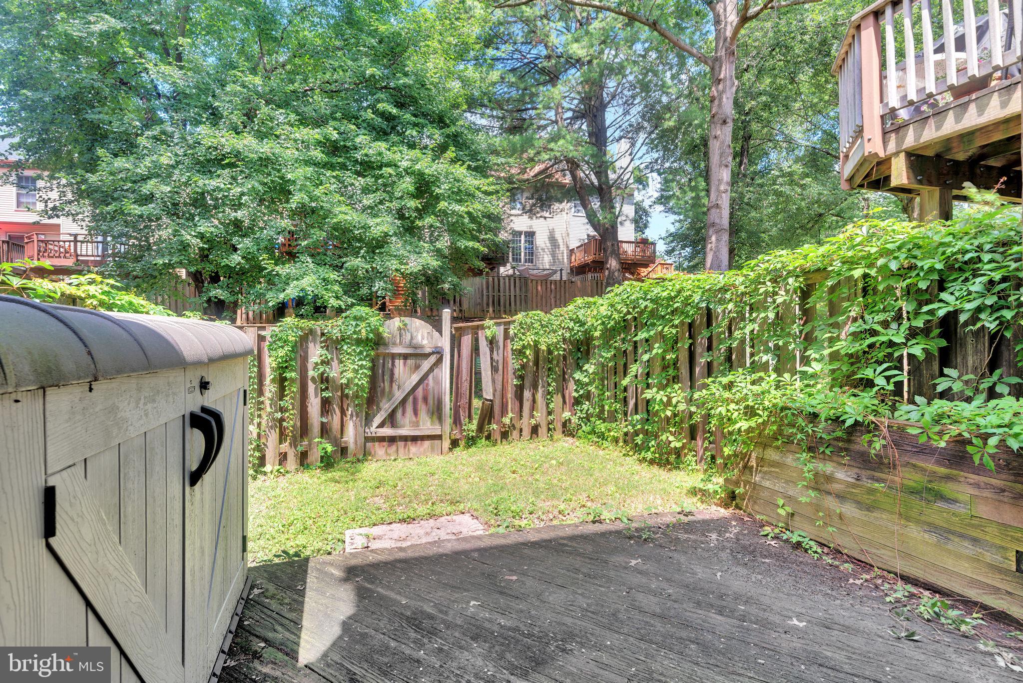 SPRINGFIELD OAKS - Residential