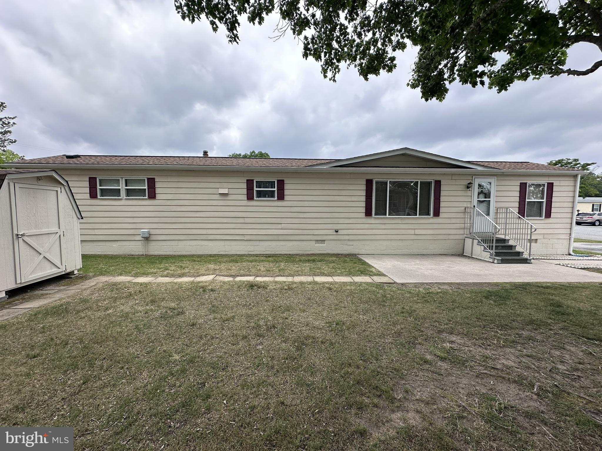 18 BRANCHWOOD DRIVE