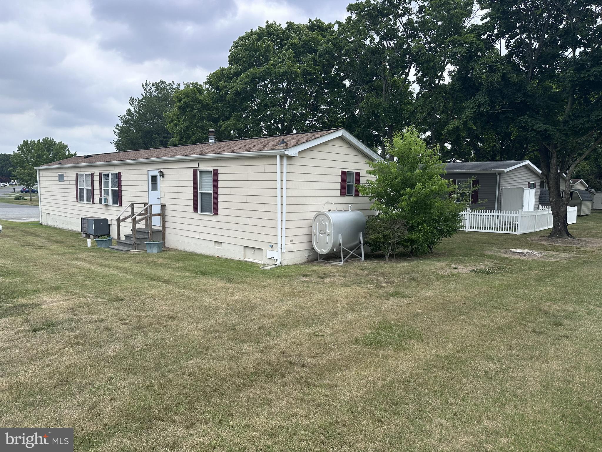 18 BRANCHWOOD DRIVE