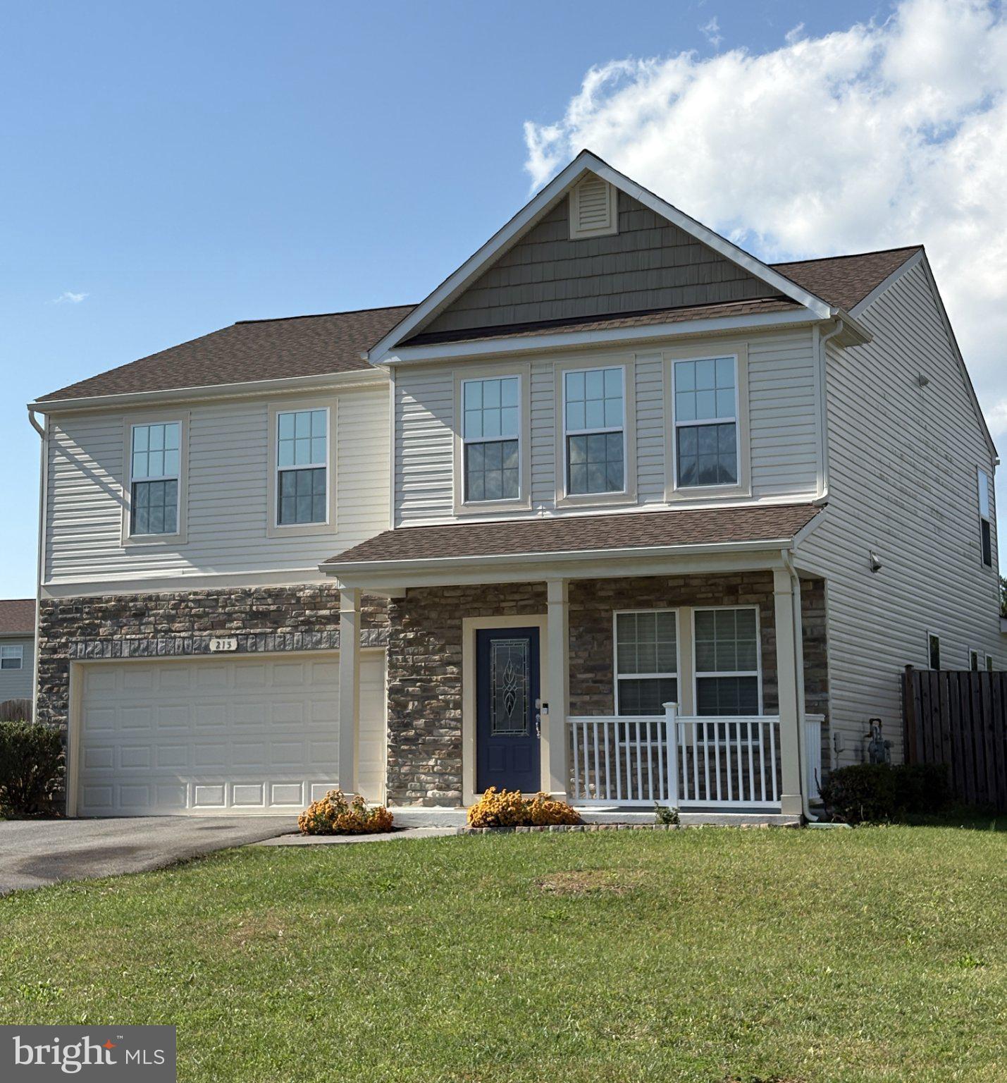 215 IVY HILL COURT