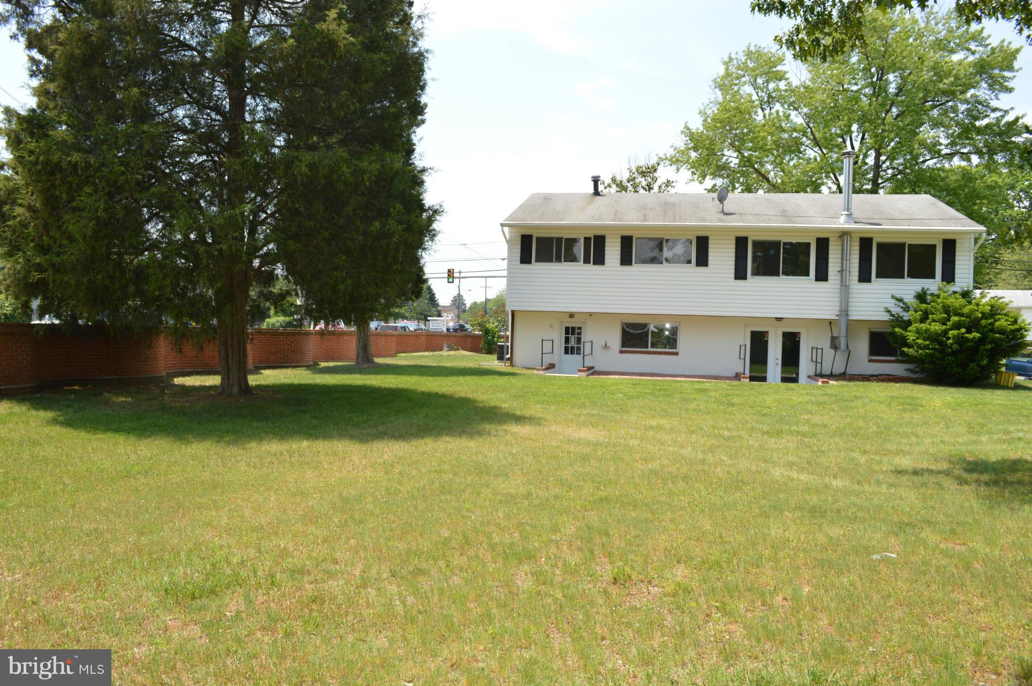 MONTICELLO WOODS - Residential