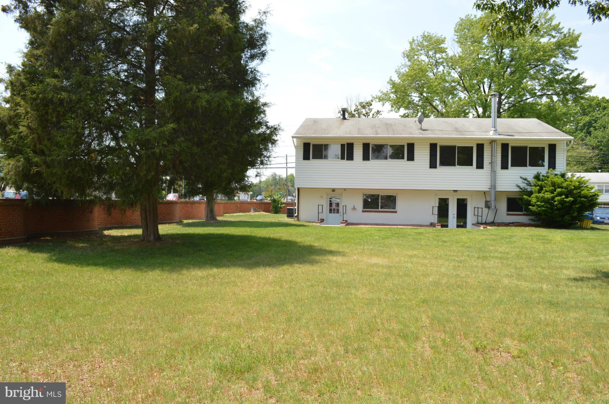 MONTICELLO WOODS - Residential