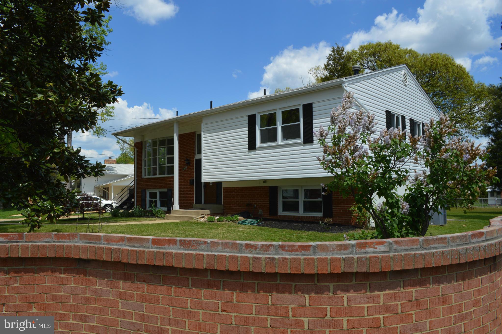 MONTICELLO WOODS - Residential