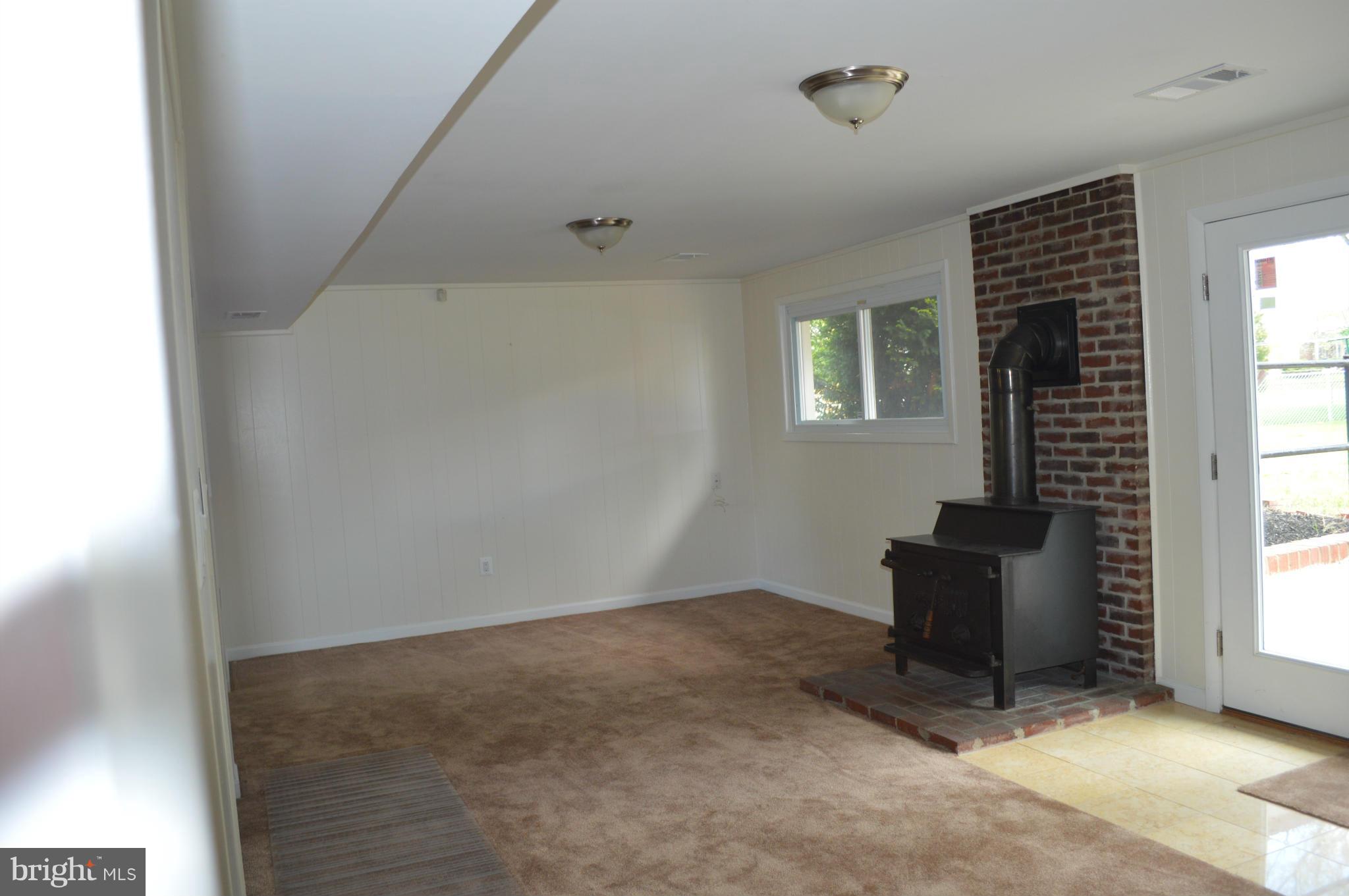 MONTICELLO WOODS - Residential