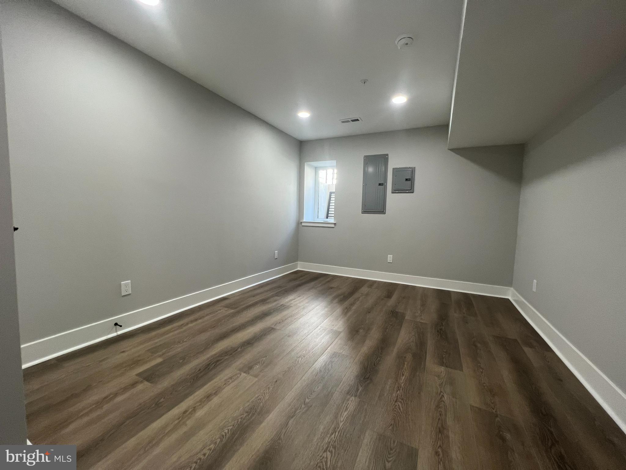 POINT BREEZE - Residential Lease