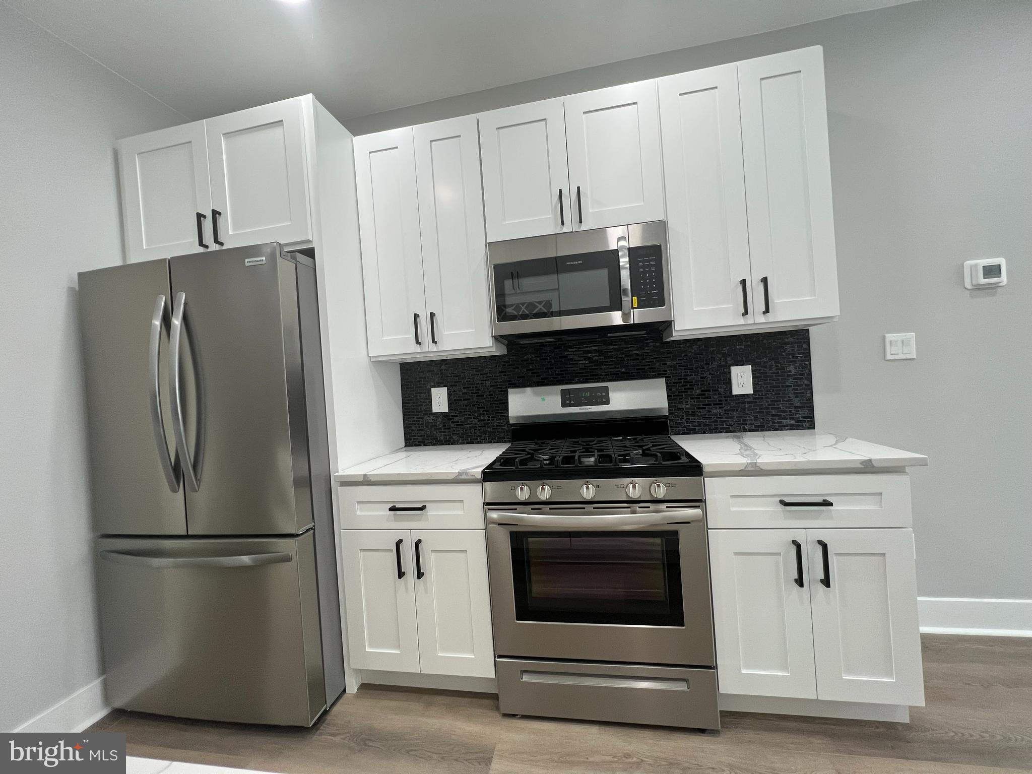 POINT BREEZE - Residential Lease