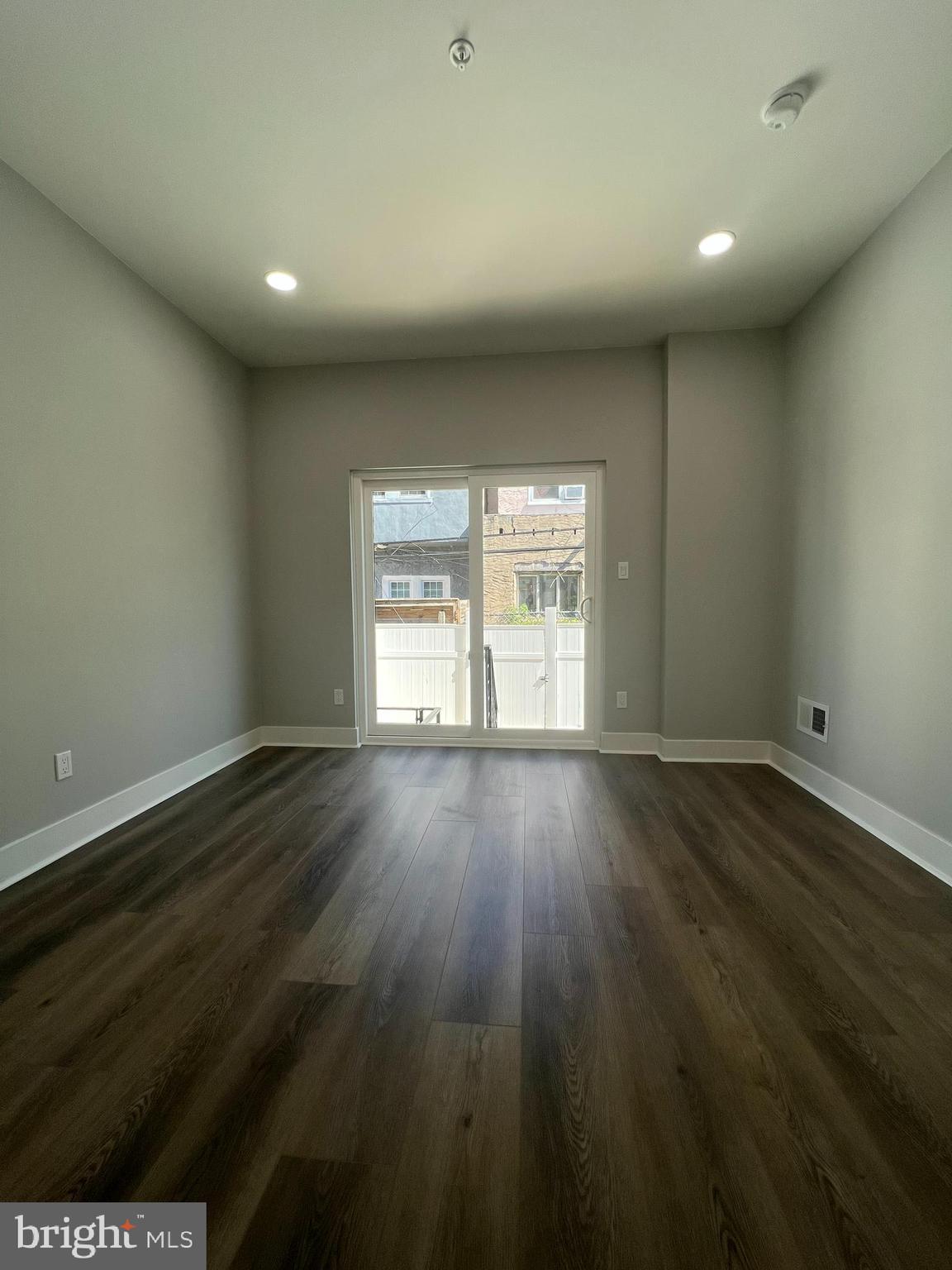 POINT BREEZE - Residential Lease