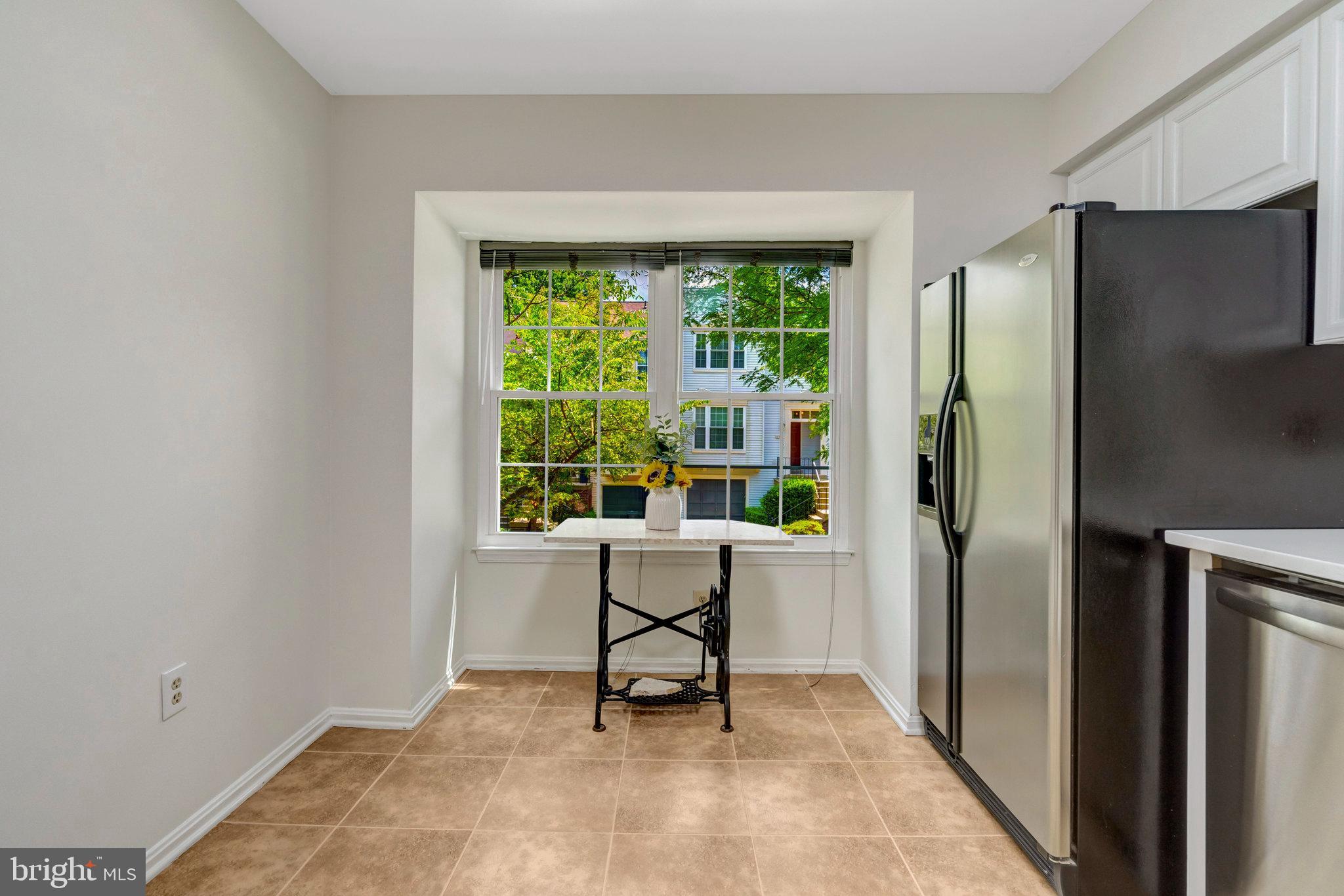 12205 WYE OAK COMMONS CIRCLE