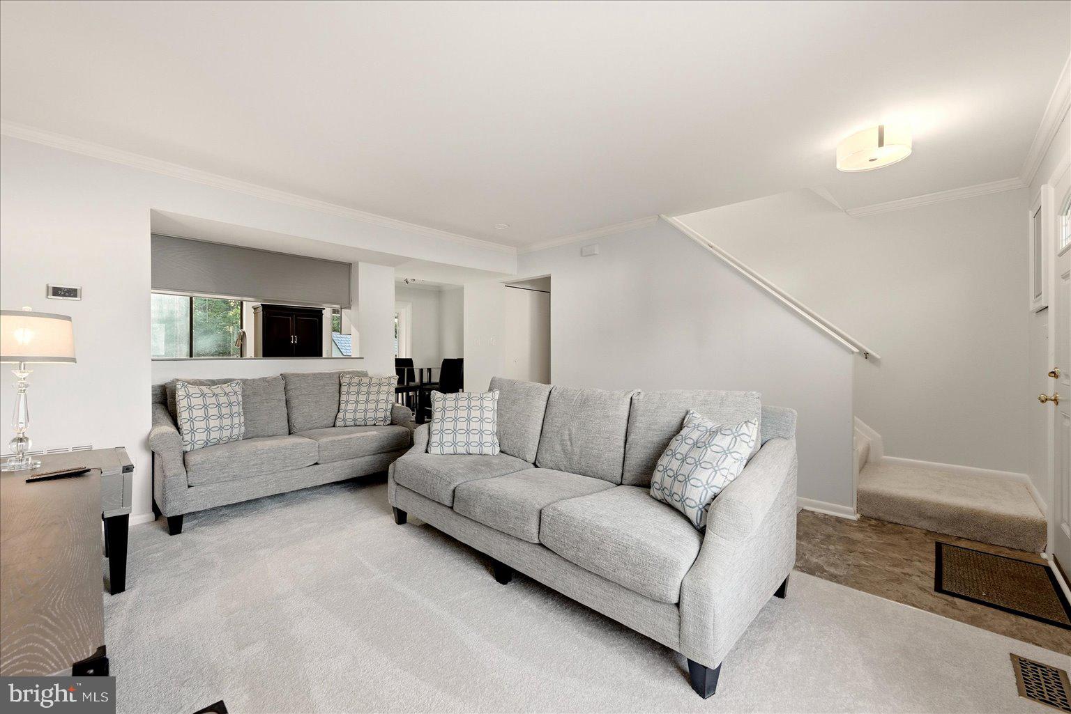41 SUGARLAND SQUARE COURT