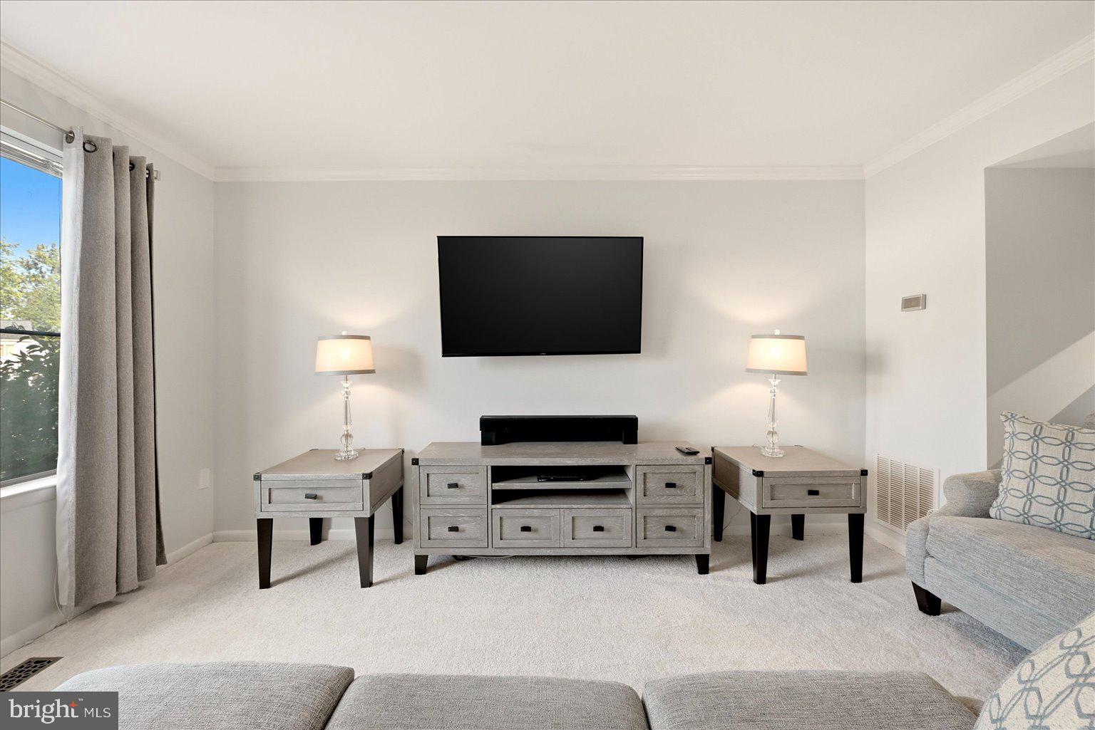 41 SUGARLAND SQUARE COURT