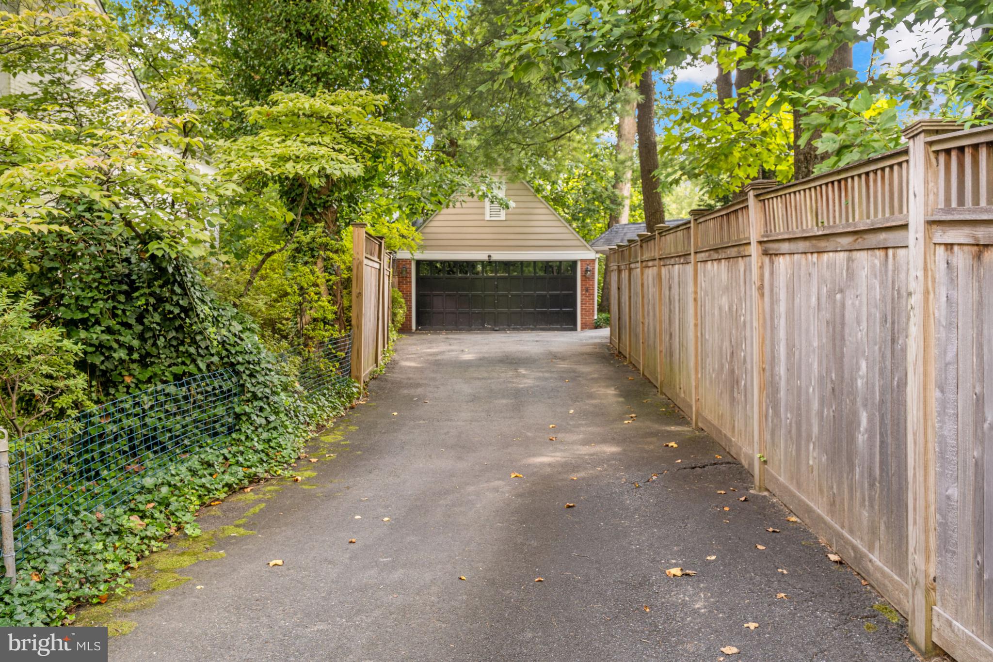 EDGEMOOR - Residential