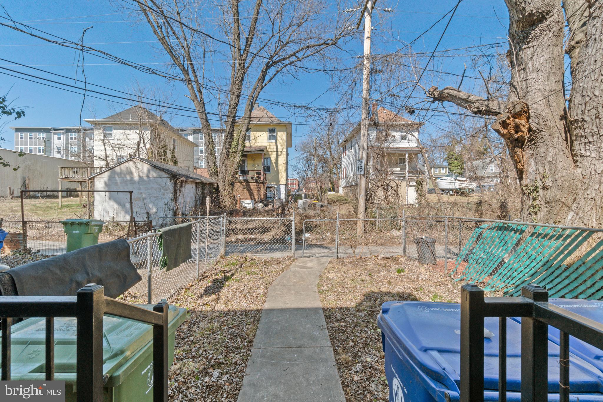 TOWANDA - Residential