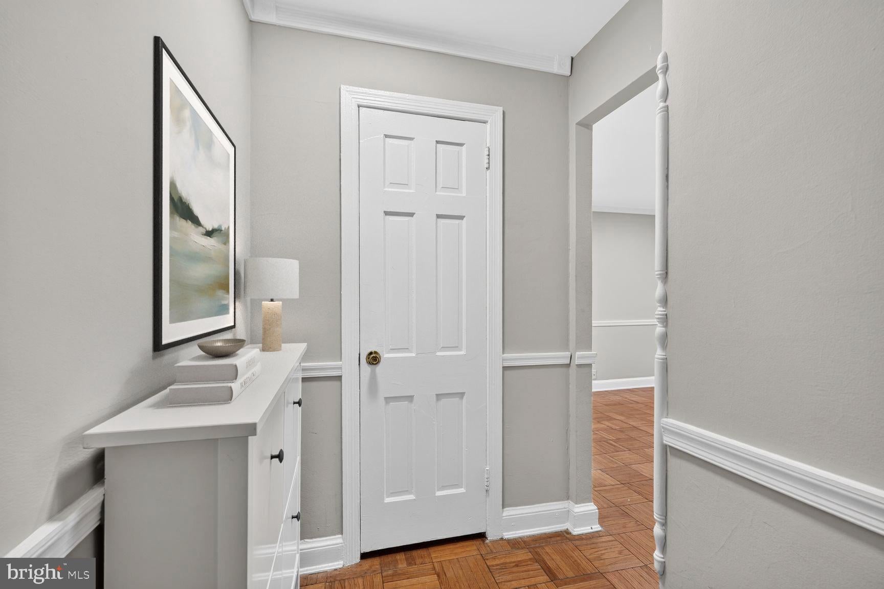 1602 W ABINGDON DRIVE 102