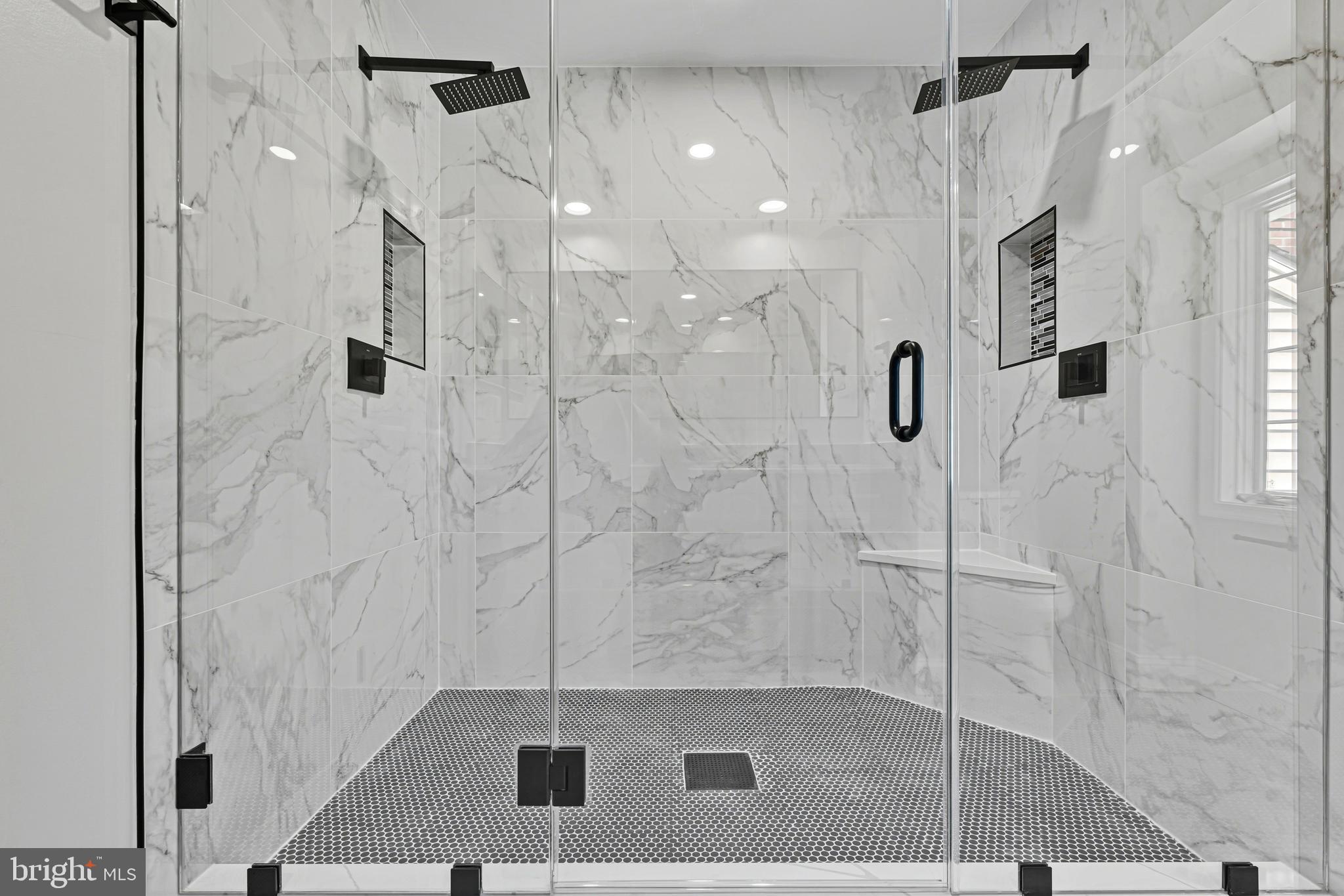 GLENN DALE - Residential Lease