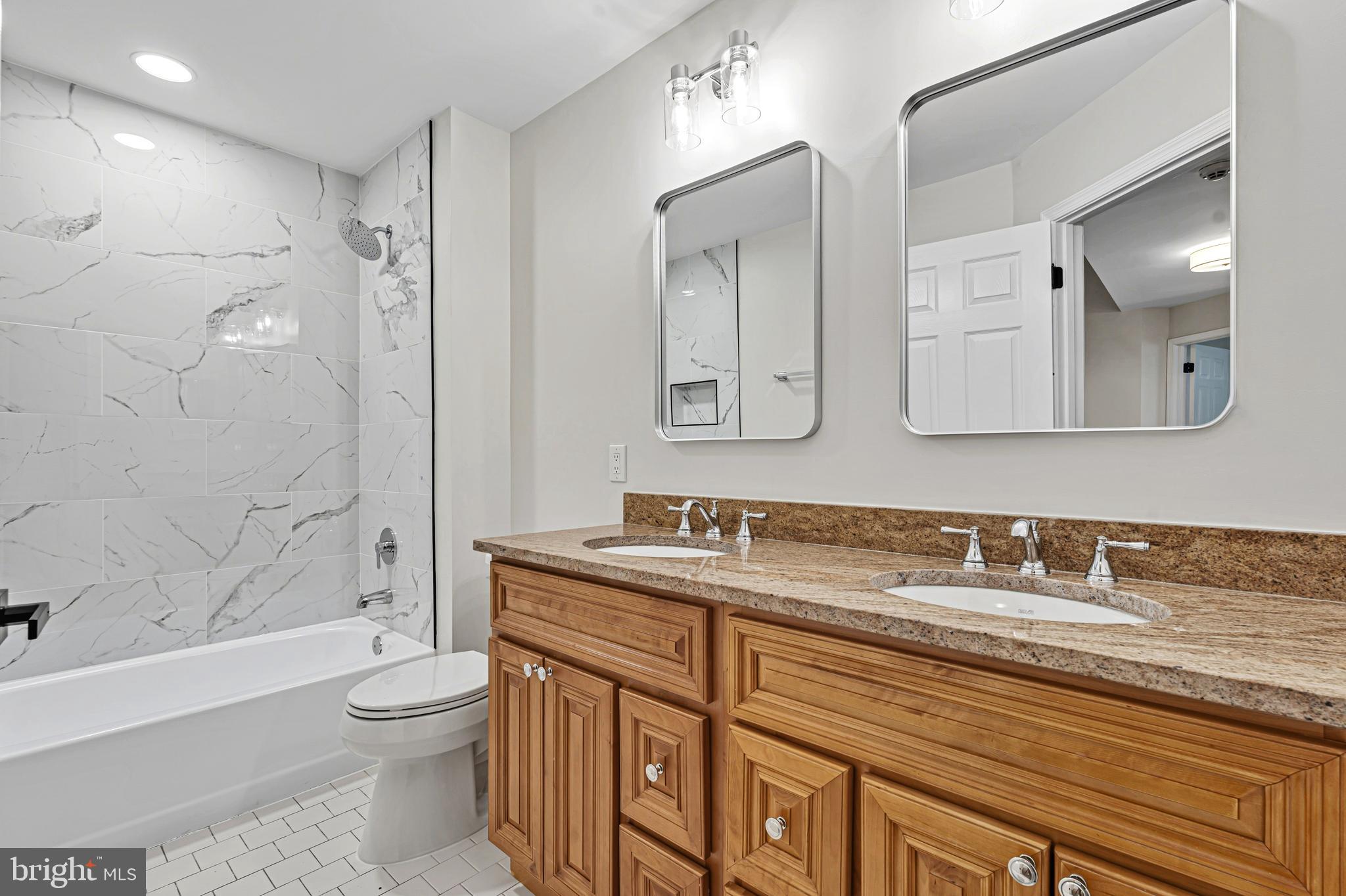 GLENN DALE - Residential Lease