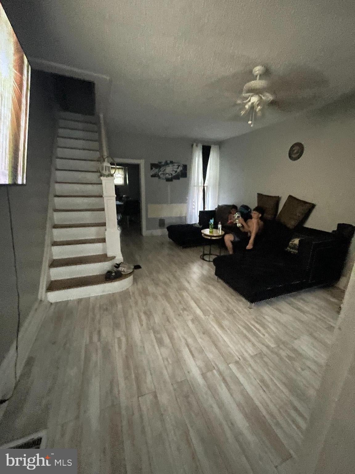 125 E WILLARD STREET