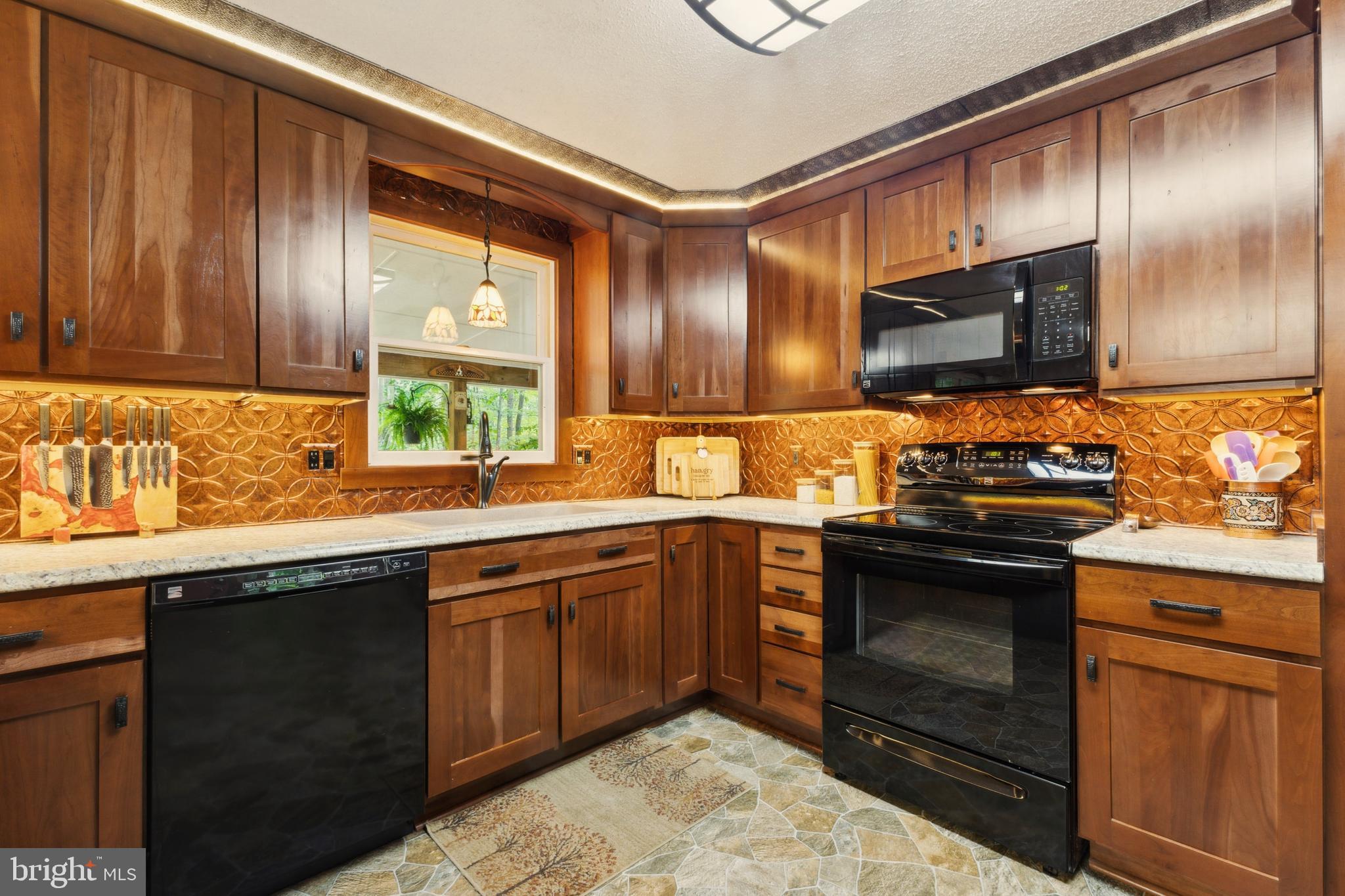 BULL RUN MOUNTAIN ESTATE - Residential