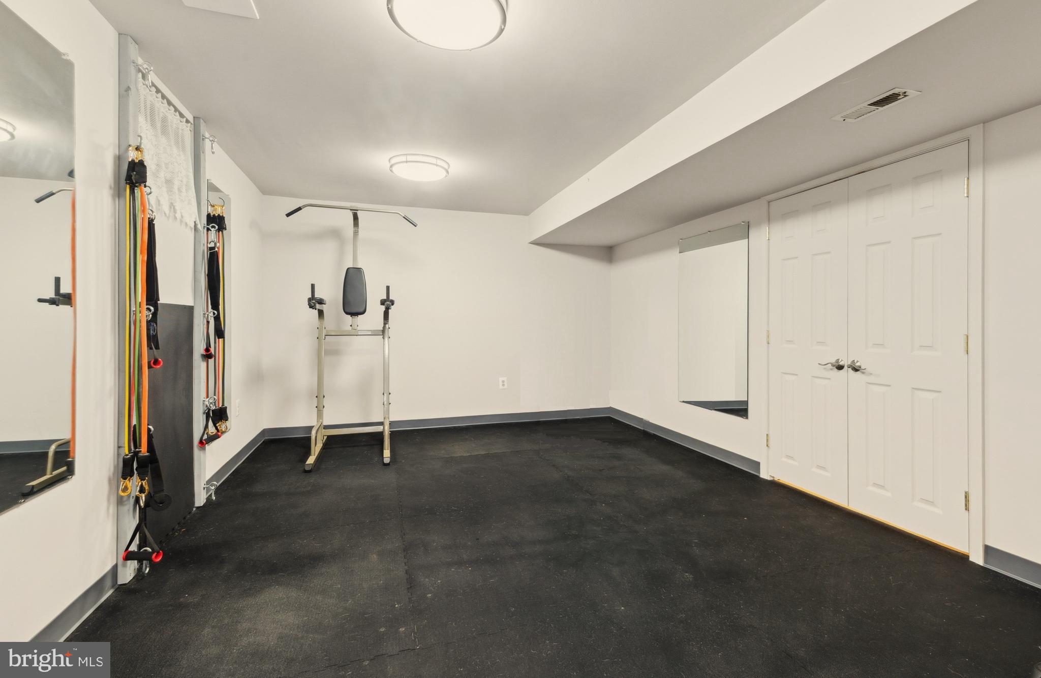 BULL RUN MOUNTAIN ESTATE - Residential