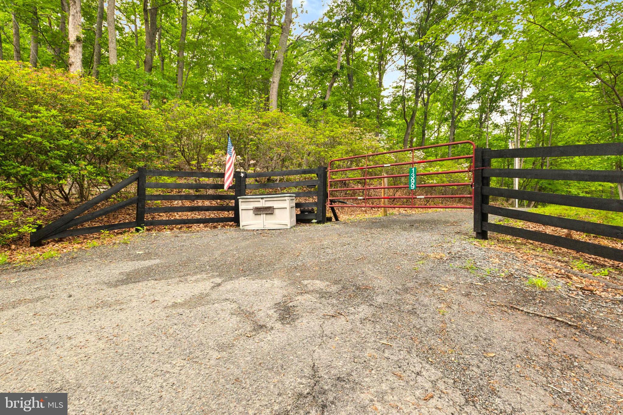 1399 MERCER ROAD