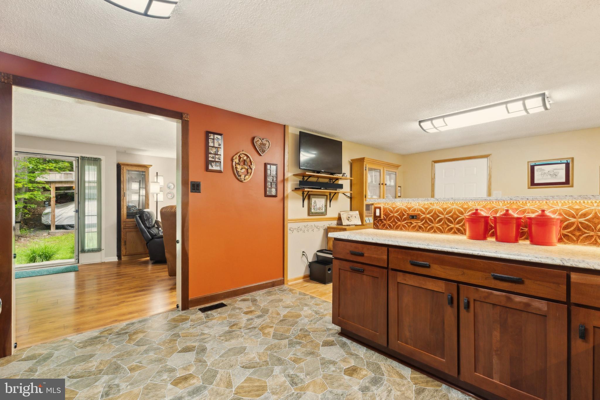 BULL RUN MOUNTAIN ESTATE - Residential